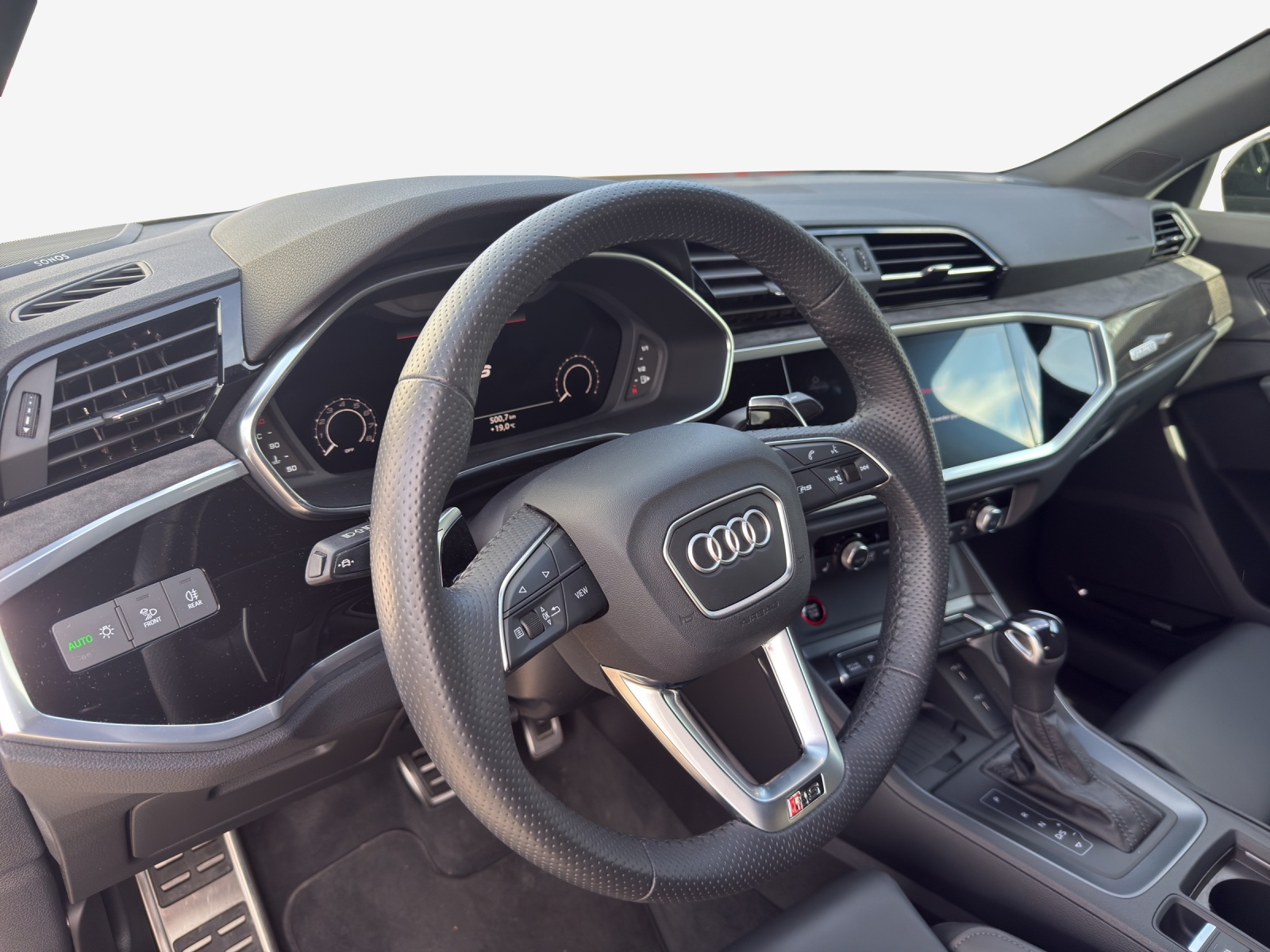 AUDI RS Q3 Sportback quattro S tronic-image-12
