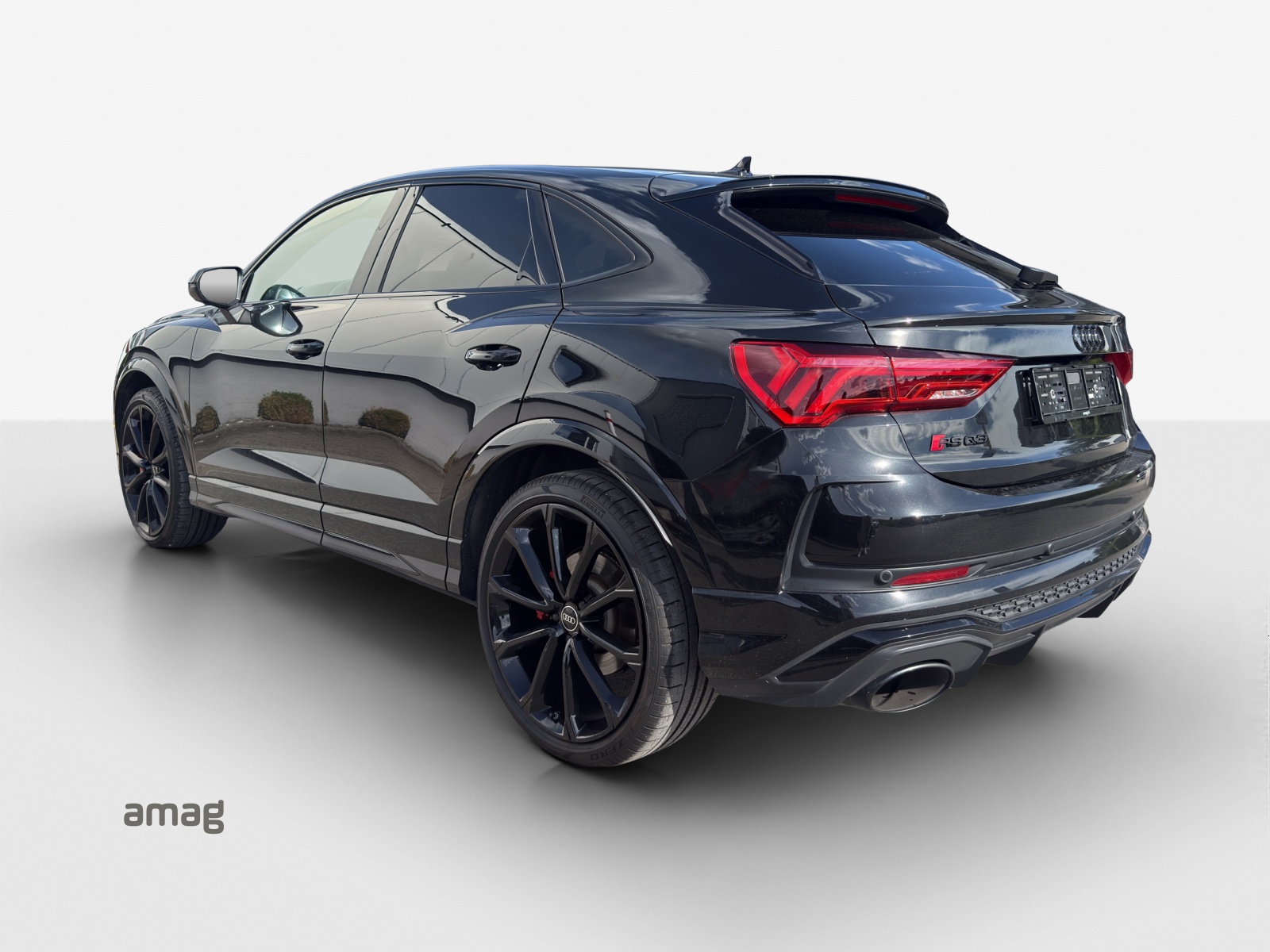 AUDI RS Q3 Sportback quattro S tronic-image-2