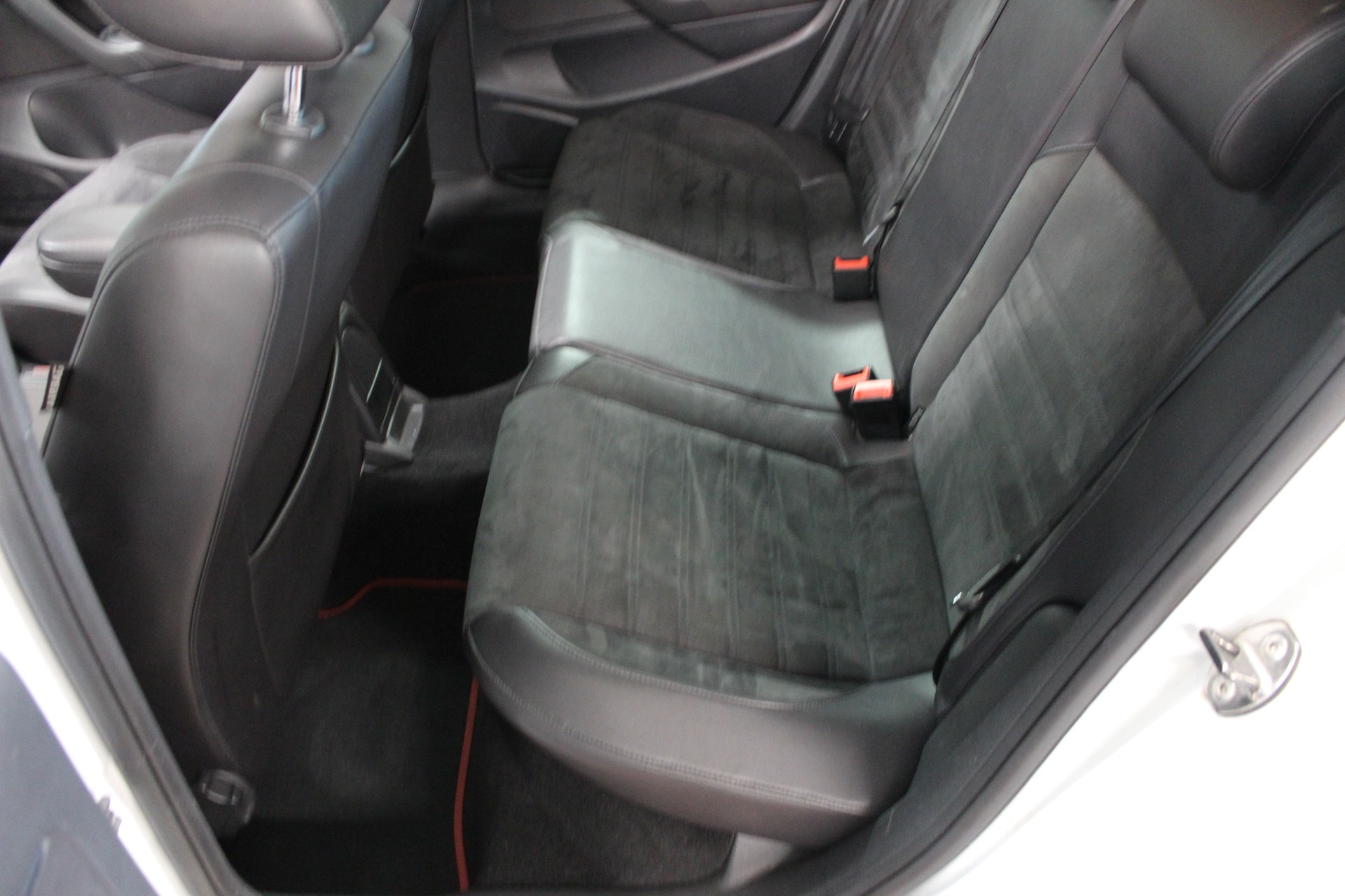 VW Polo 1.8 TSI GTI DSG-image-9