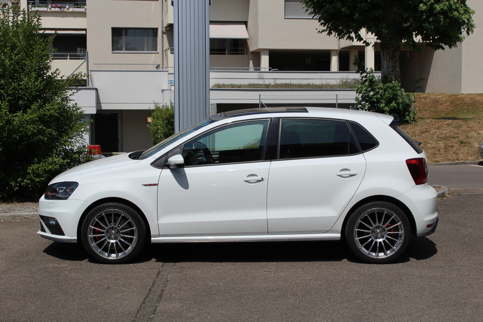 VW Polo 1.8 TSI GTI DSG-image-1