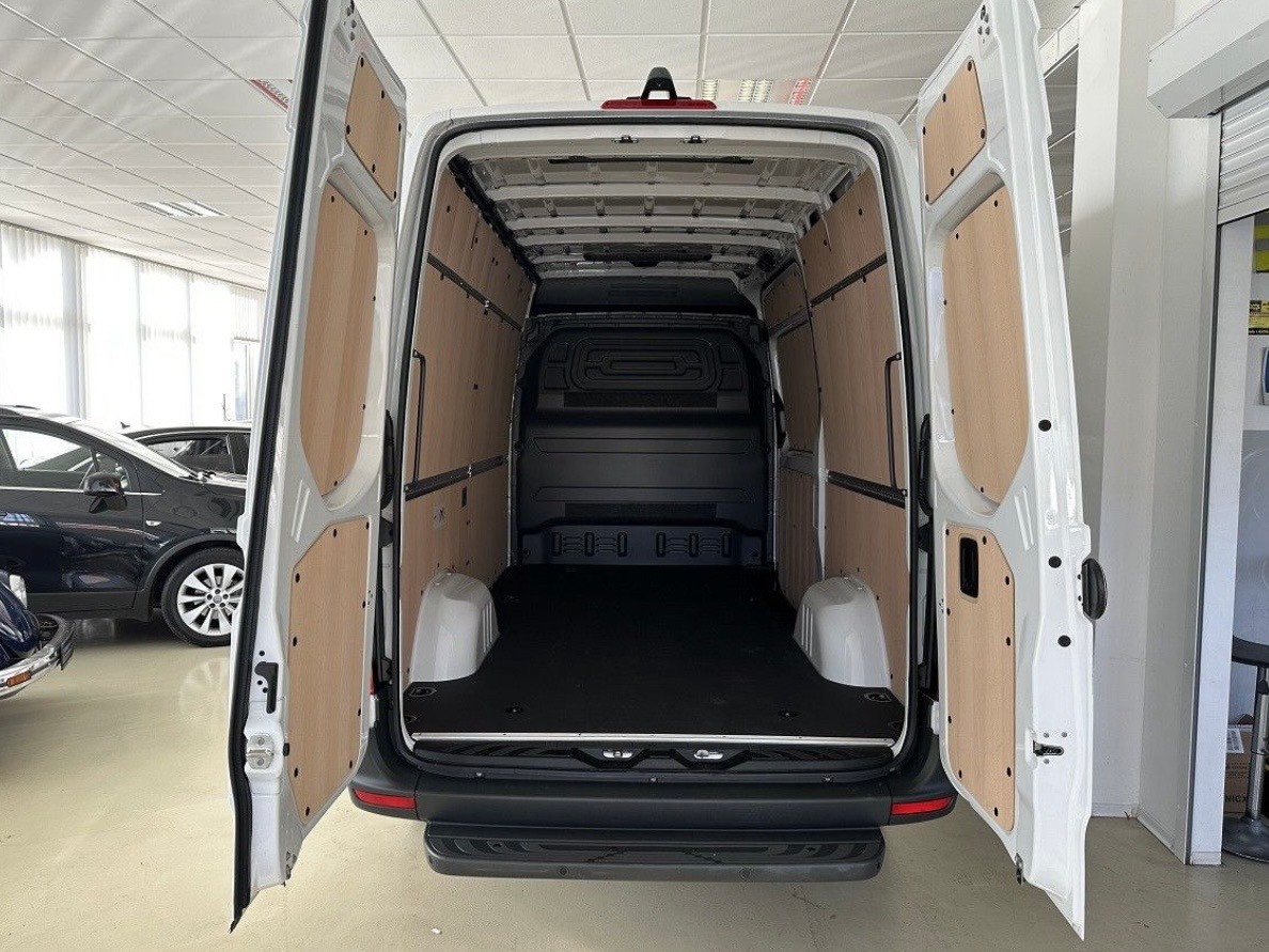 MERCEDES-BENZ Sprinter 317 Kaw. 3665 S 2.0 CDI 170 RHD-image-10