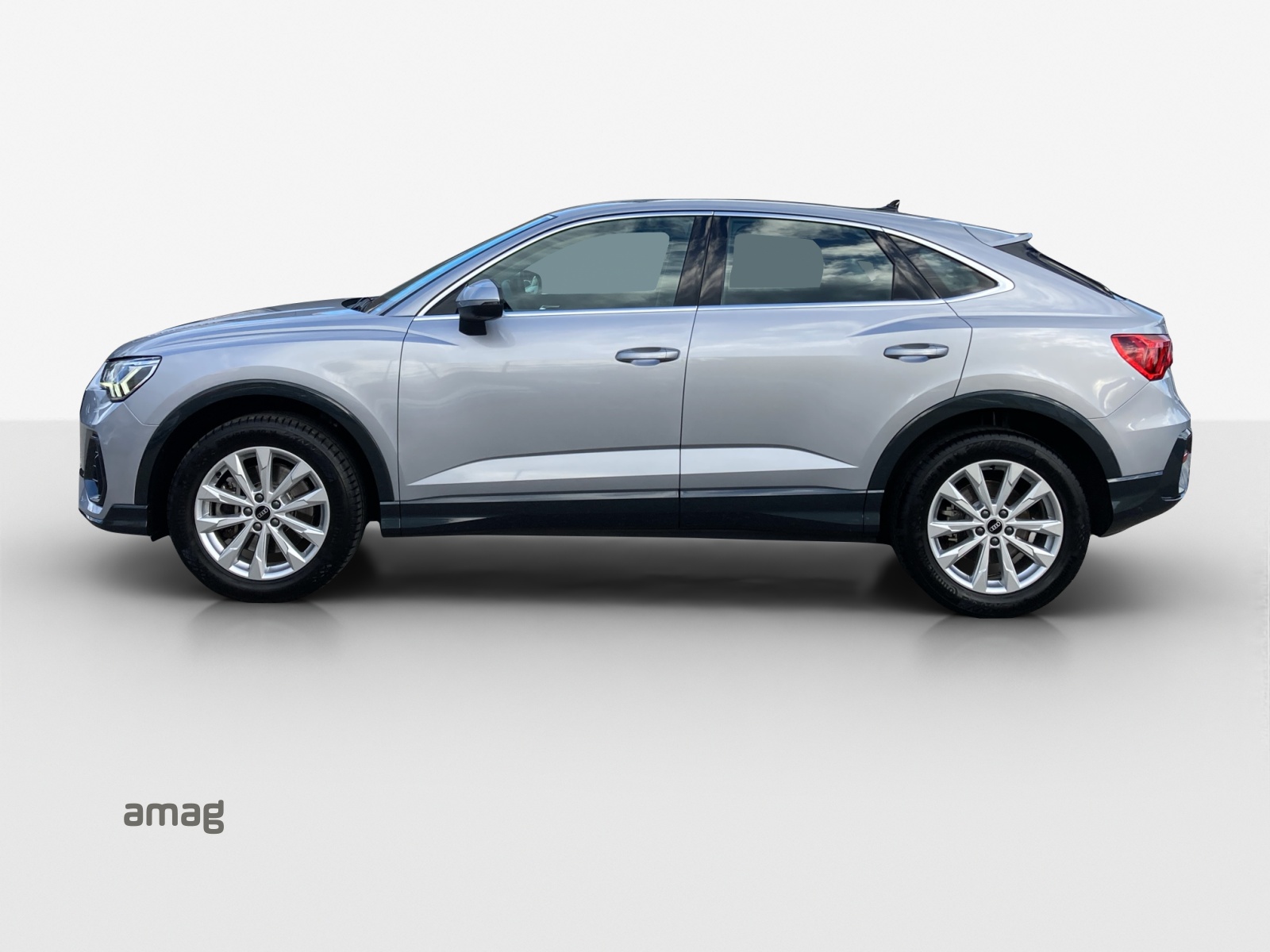 AUDI Q3 Sportback 40 TFSI quattro S-tronic-image-1