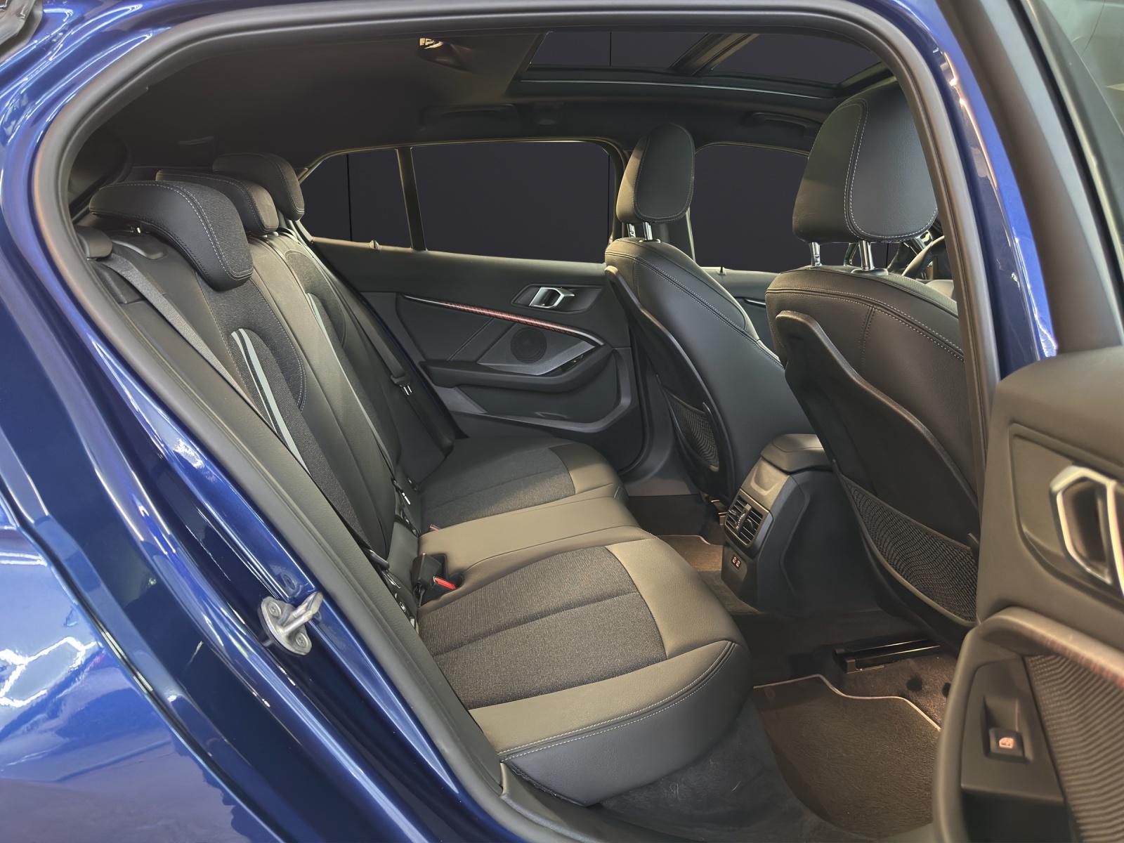 BMW 120d xDrive-image-13
