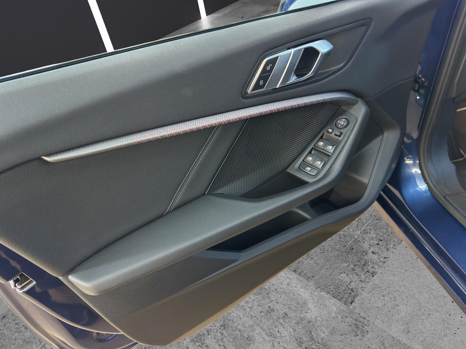 BMW 120d xDrive-image-9