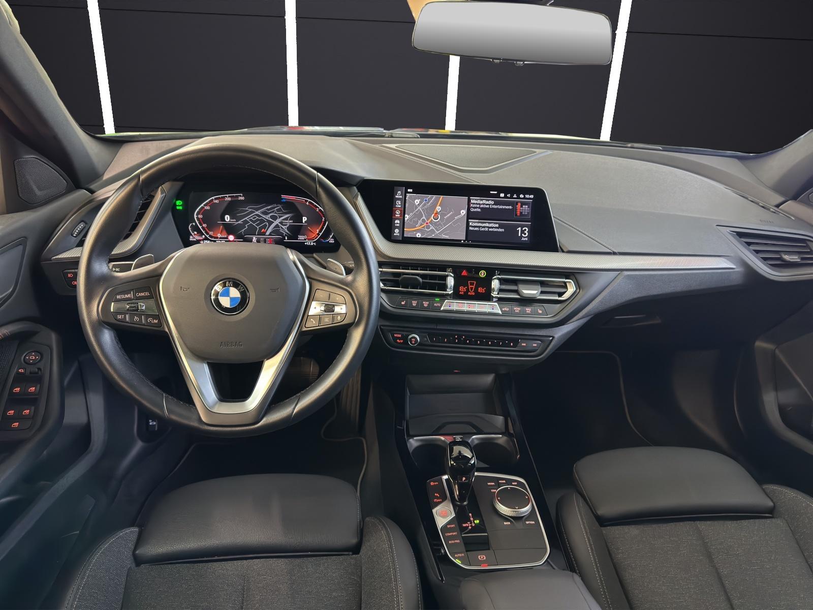 BMW 120d xDrive-image-17