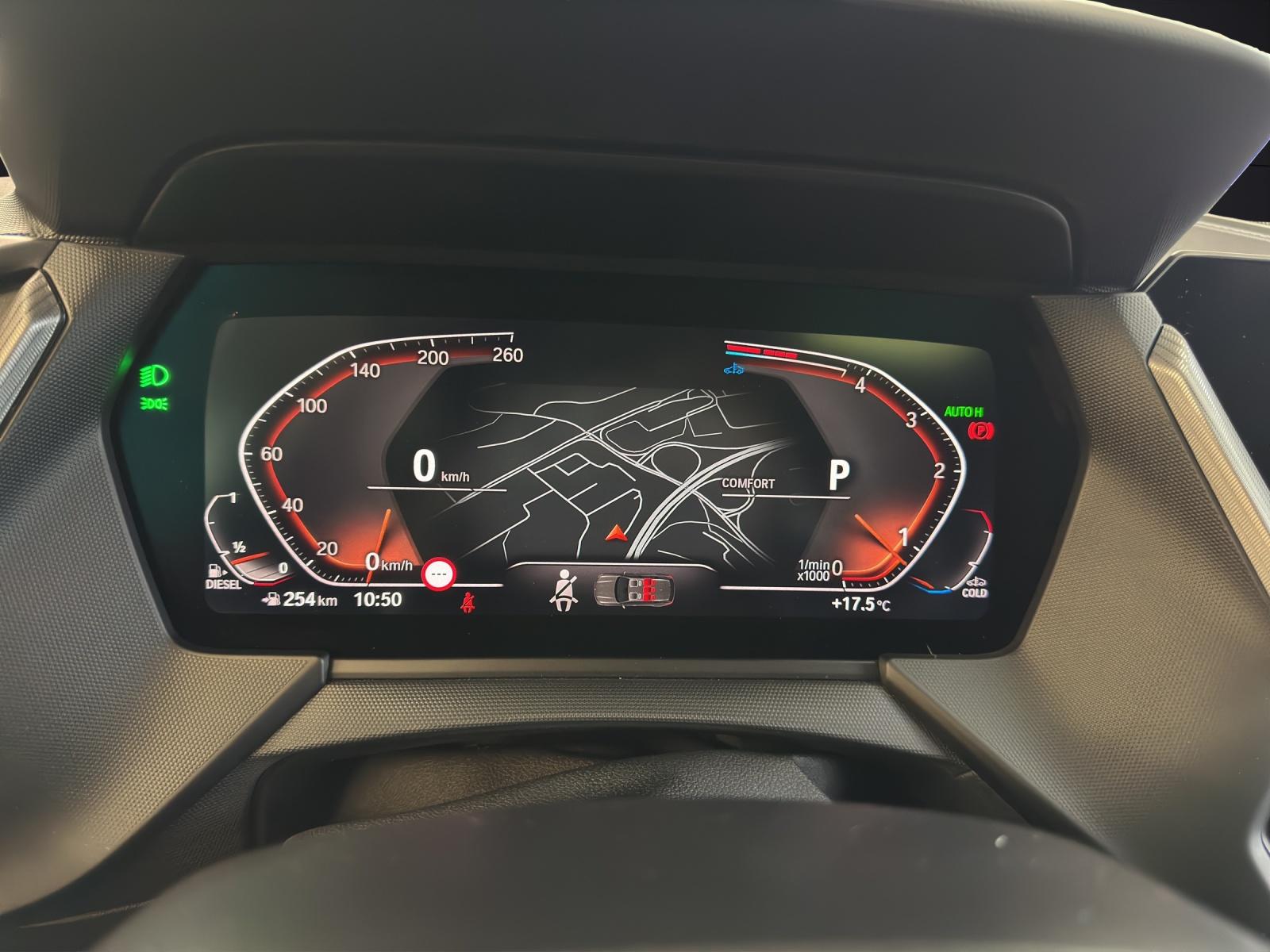 BMW 120d xDrive-image-19