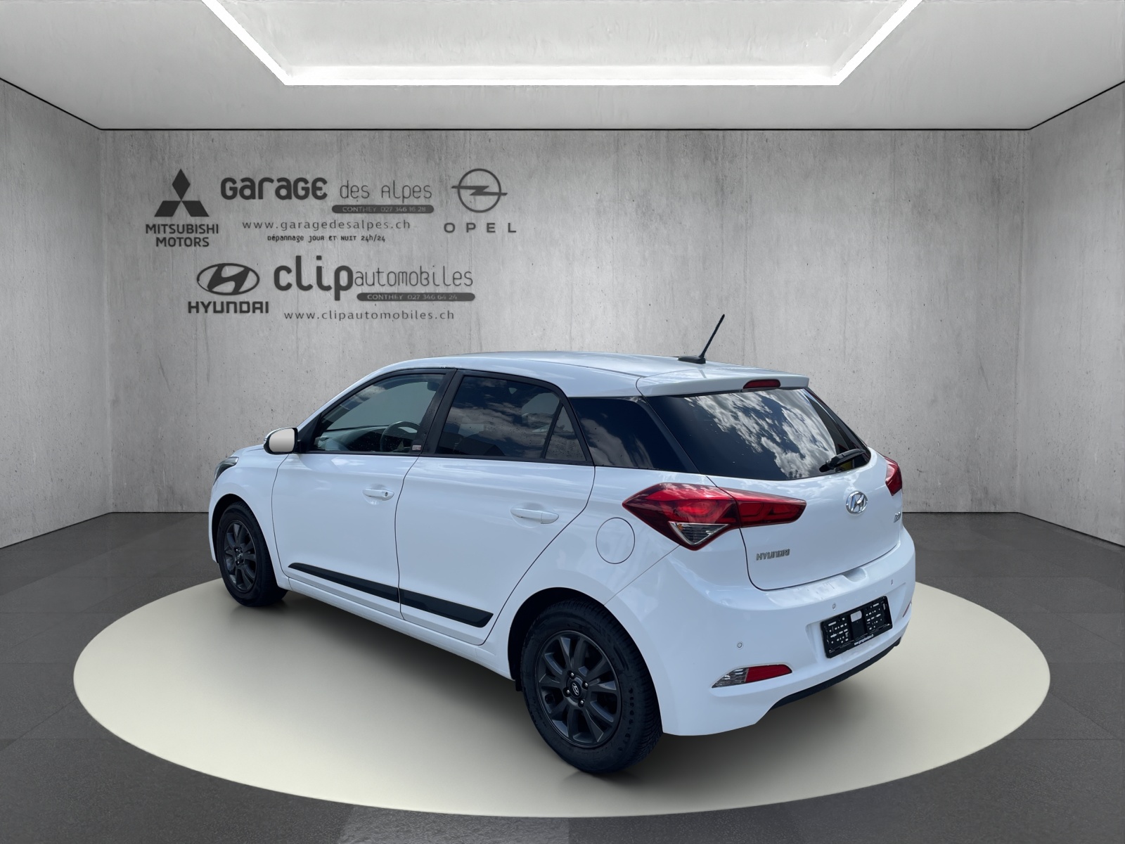 HYUNDAI i20 1.0 T-GDi Go-showroom-element-3
