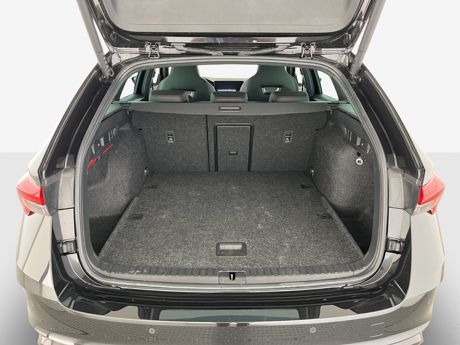 SKODA Octavia Combi 2.0 TSI DSG RS-image-12