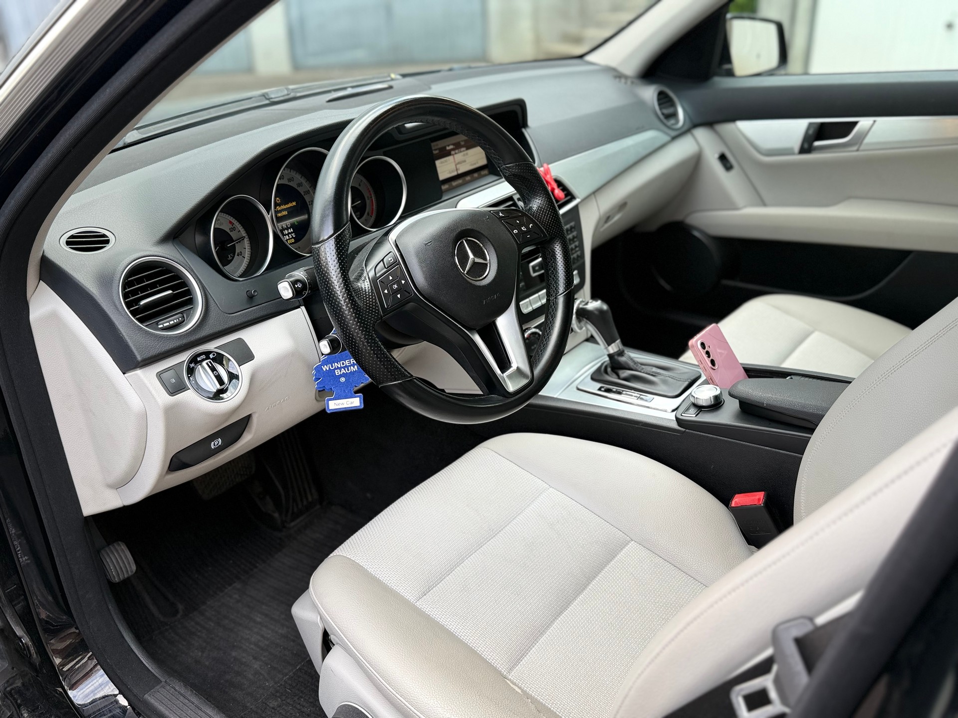 MERCEDES-BENZ C 250 CDI Avantgarde 4Matic 7G-Tronic-image-7