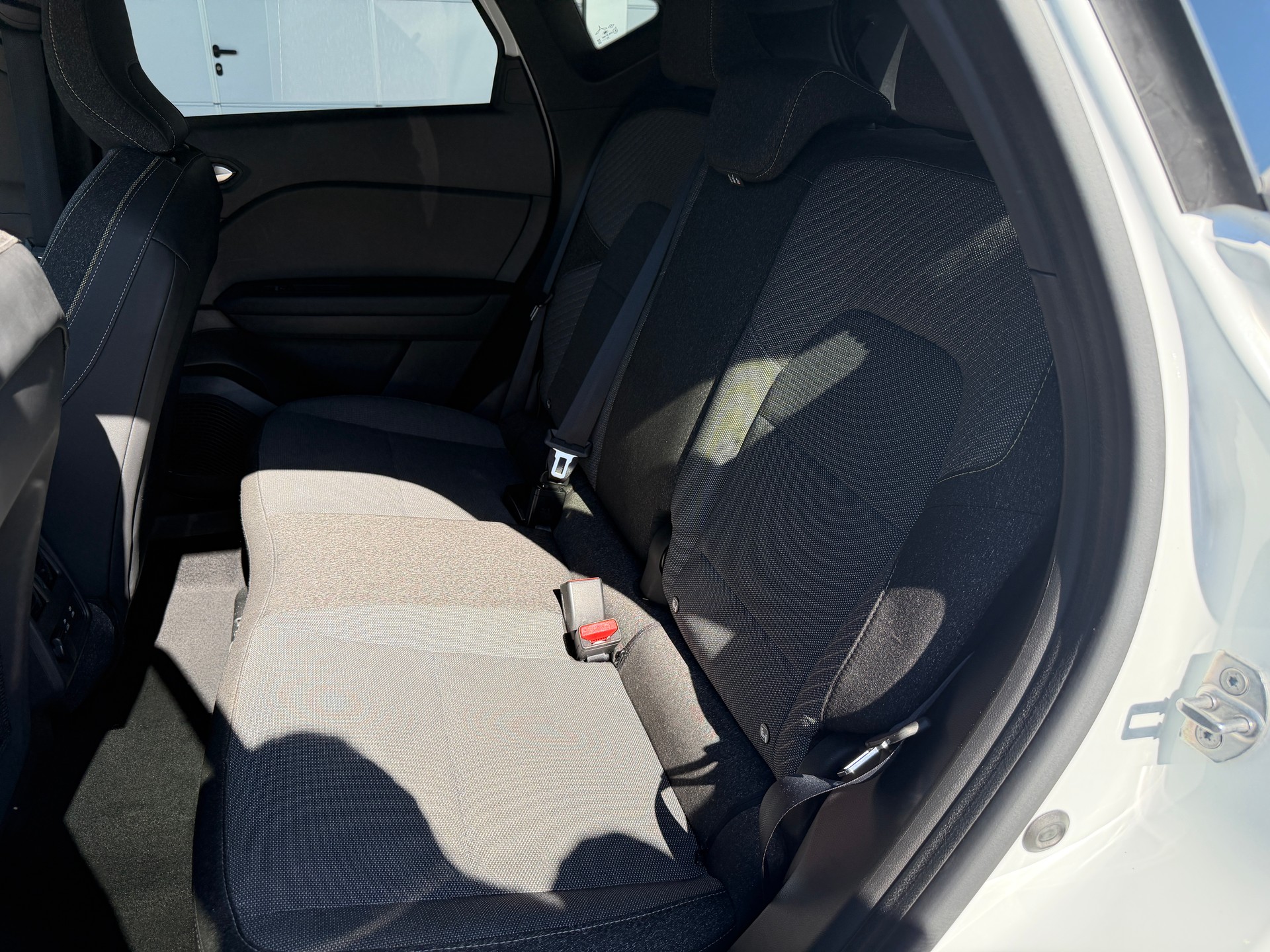 RENAULT Captur 1.3 TCe 140 techno-image-5
