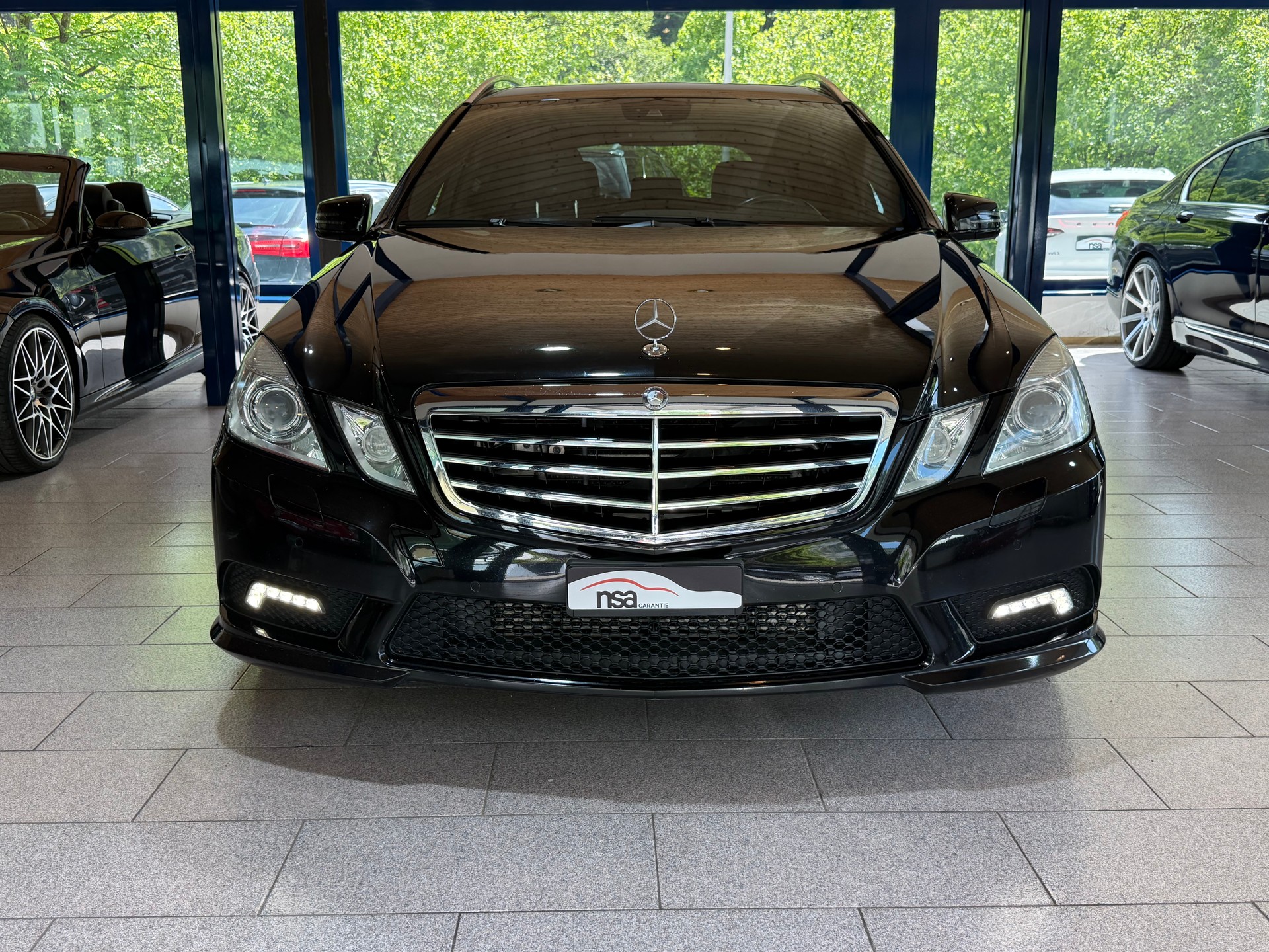 MERCEDES-BENZ E 350 CDI BlueEfficiency 4Matic 7G-Tronic-image-1