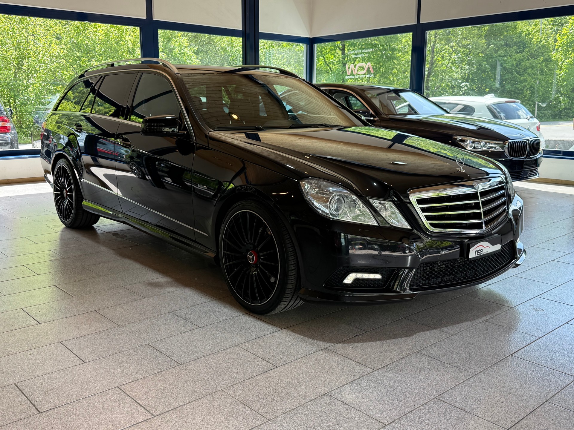MERCEDES-BENZ E 350 CDI BlueEfficiency 4Matic 7G-Tronic-image-2
