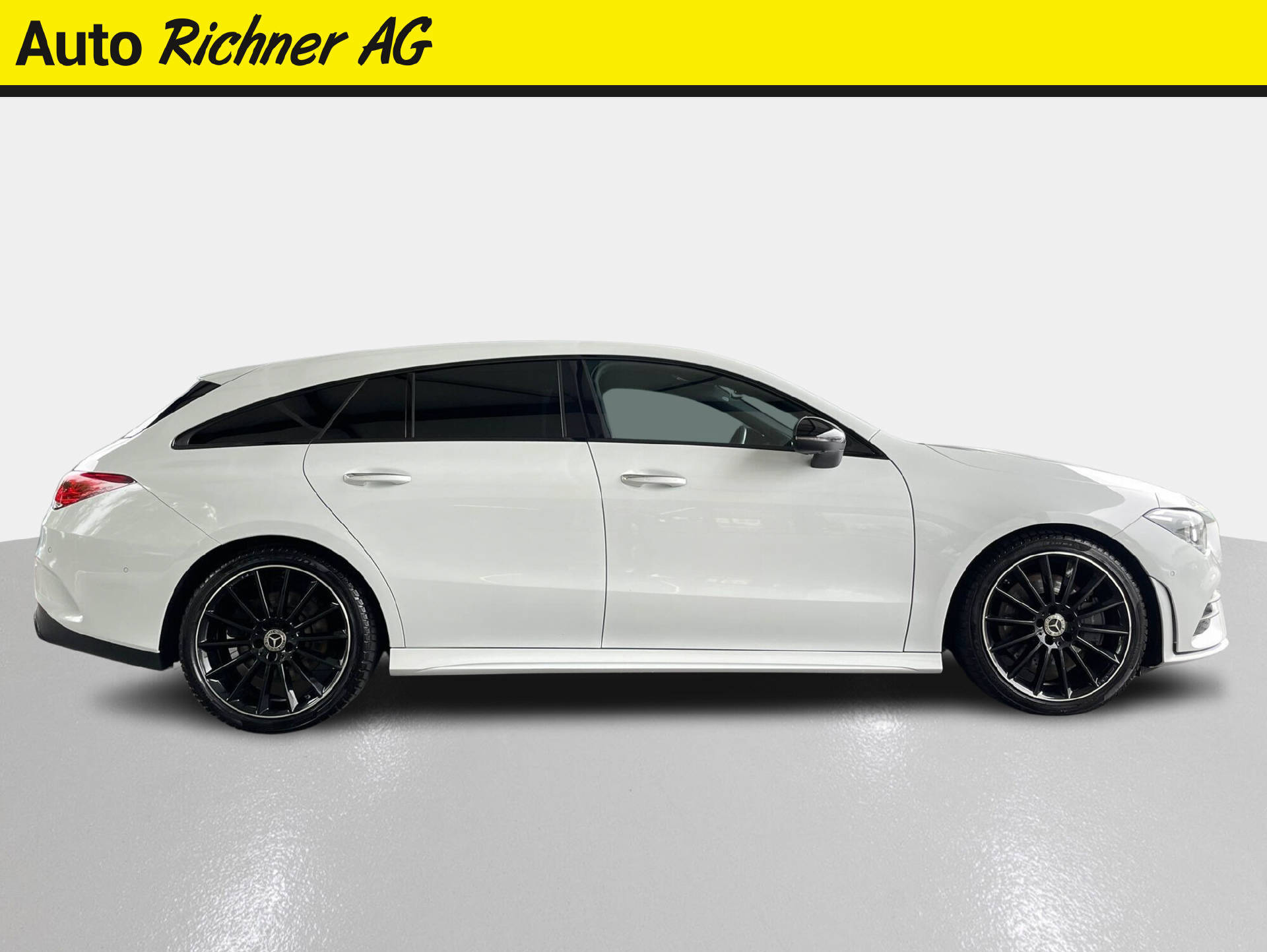 MERCEDES-BENZ CLA 250 AMG Line 4matic Shooting Brake-image-2