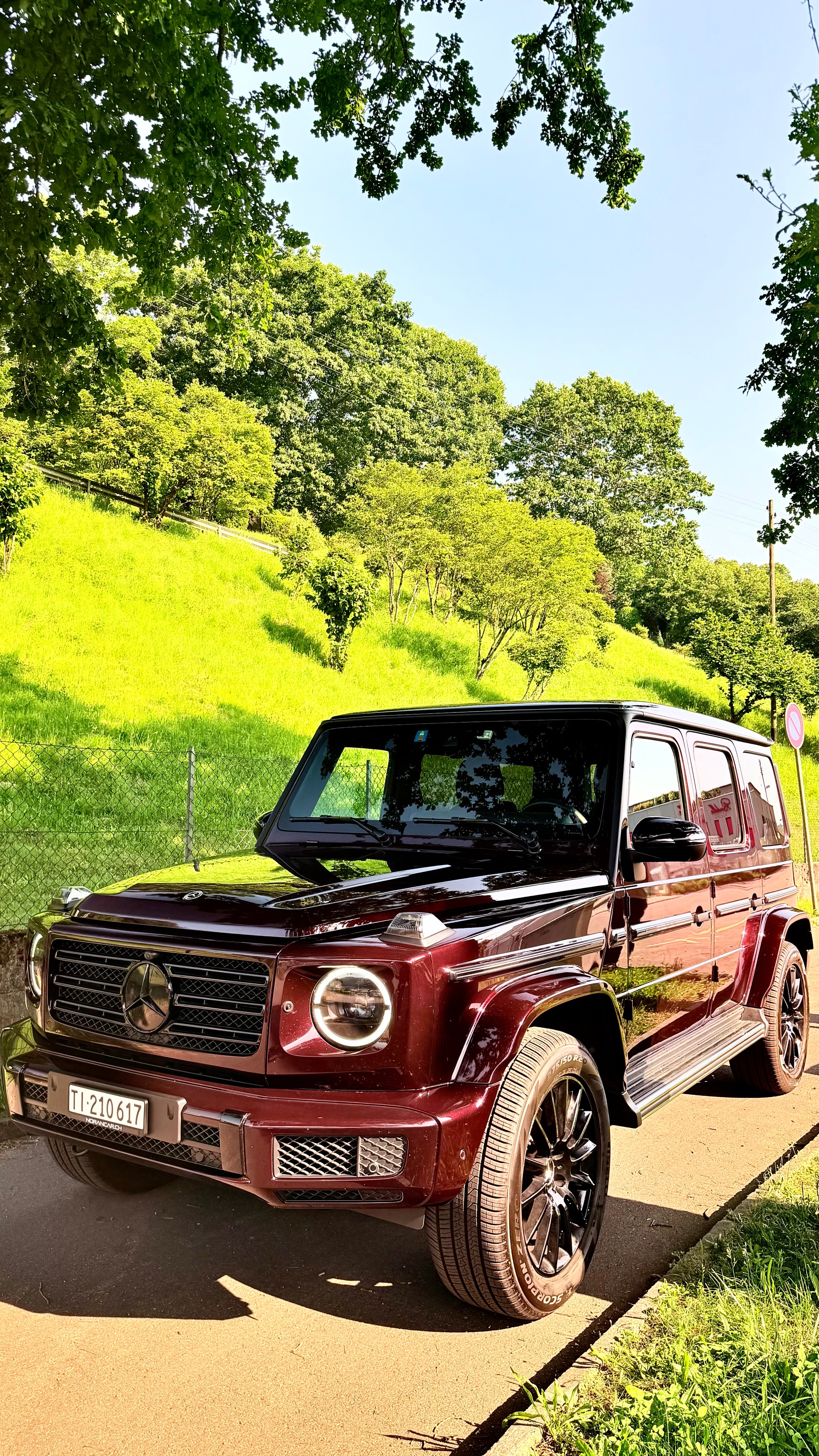 MERCEDES-BENZ G 400 d AMG Line 9G-Tronic-image-2