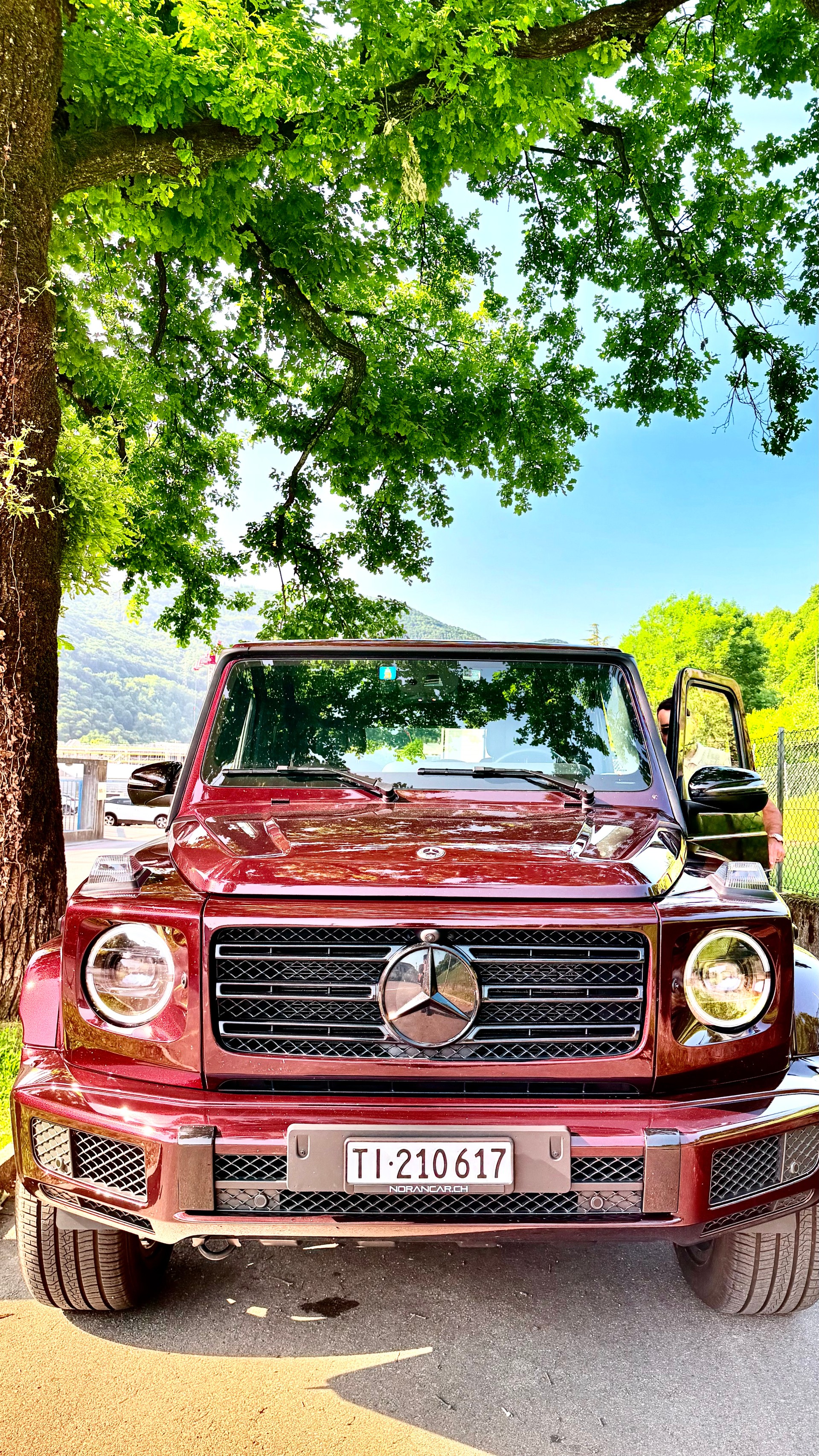 MERCEDES-BENZ G 400 d AMG Line 9G-Tronic-image-1