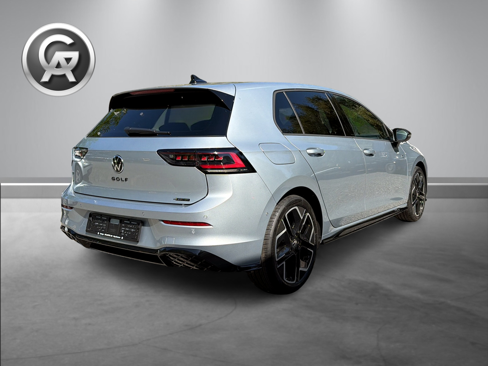 VW Golf 2.0 TSI R-Line DSG 4 Motion-image-10