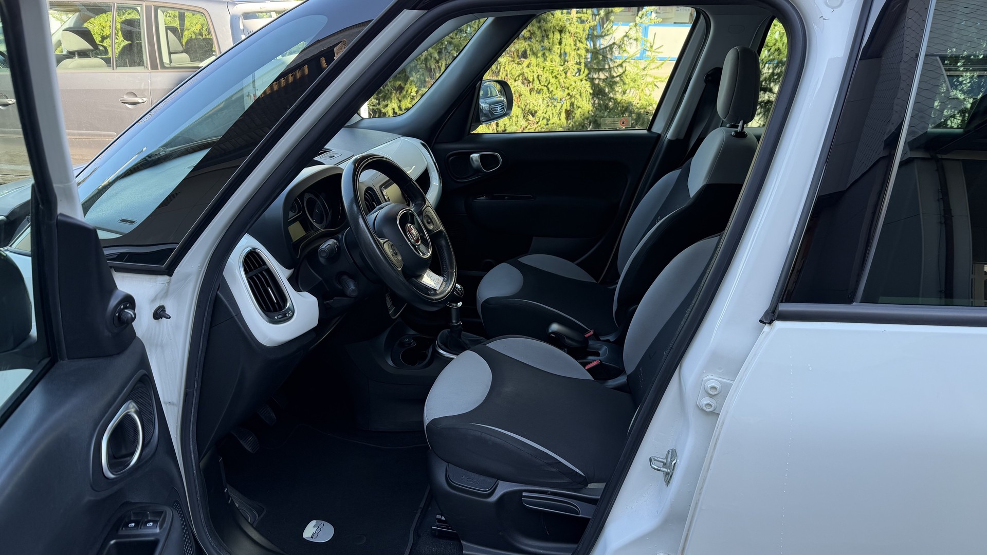 FIAT 500L-image-5