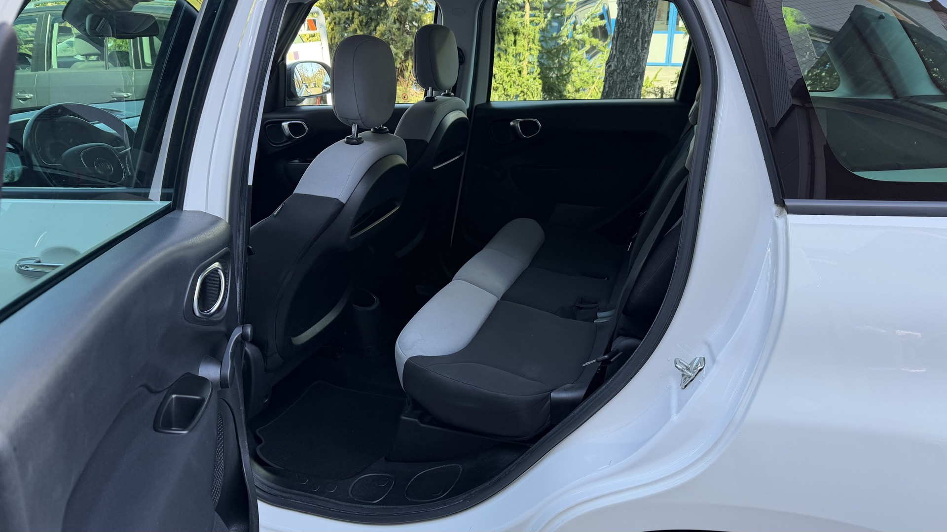 FIAT 500L-image-7