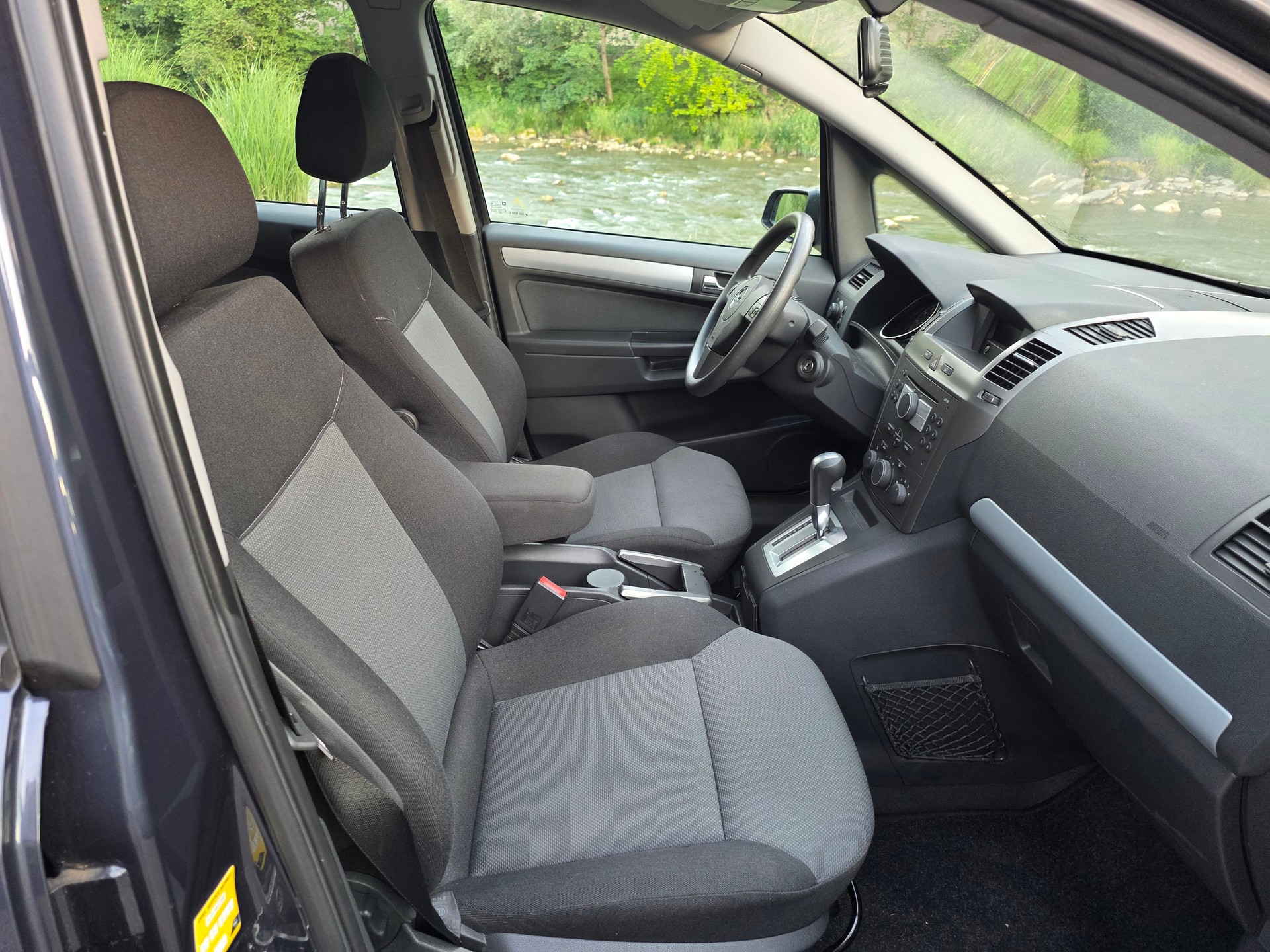 OPEL Zafira 2.2i 16V ☆☆☆ MFK: 26.02.2025 ☆☆☆ Sommer- und Winterräder ☆☆☆-image-7