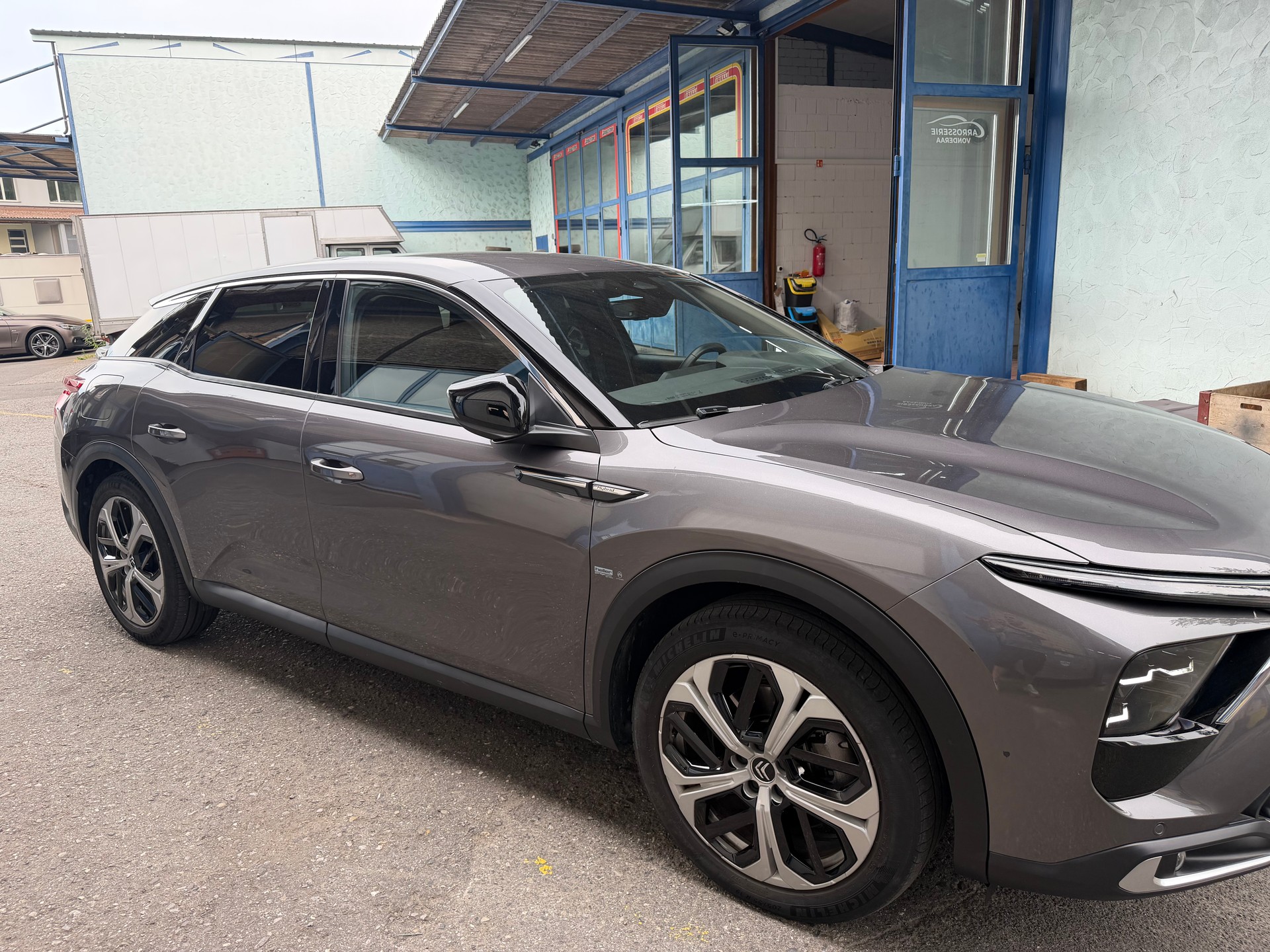 CITROEN C5 X 1.6i PHEV Shine e-EAT8-image-14