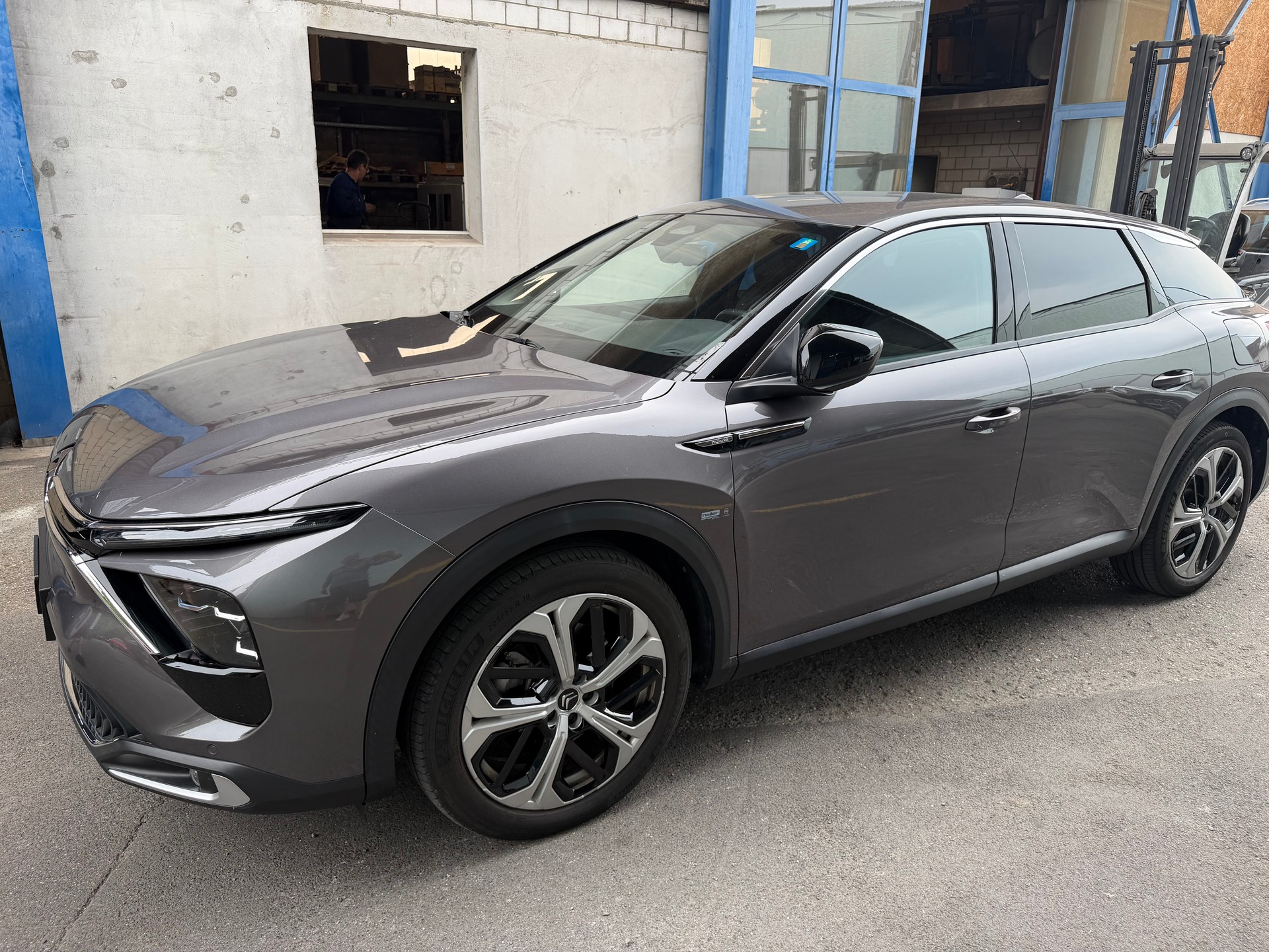 CITROEN C5 X 1.6i PHEV Shine e-EAT8-image-0