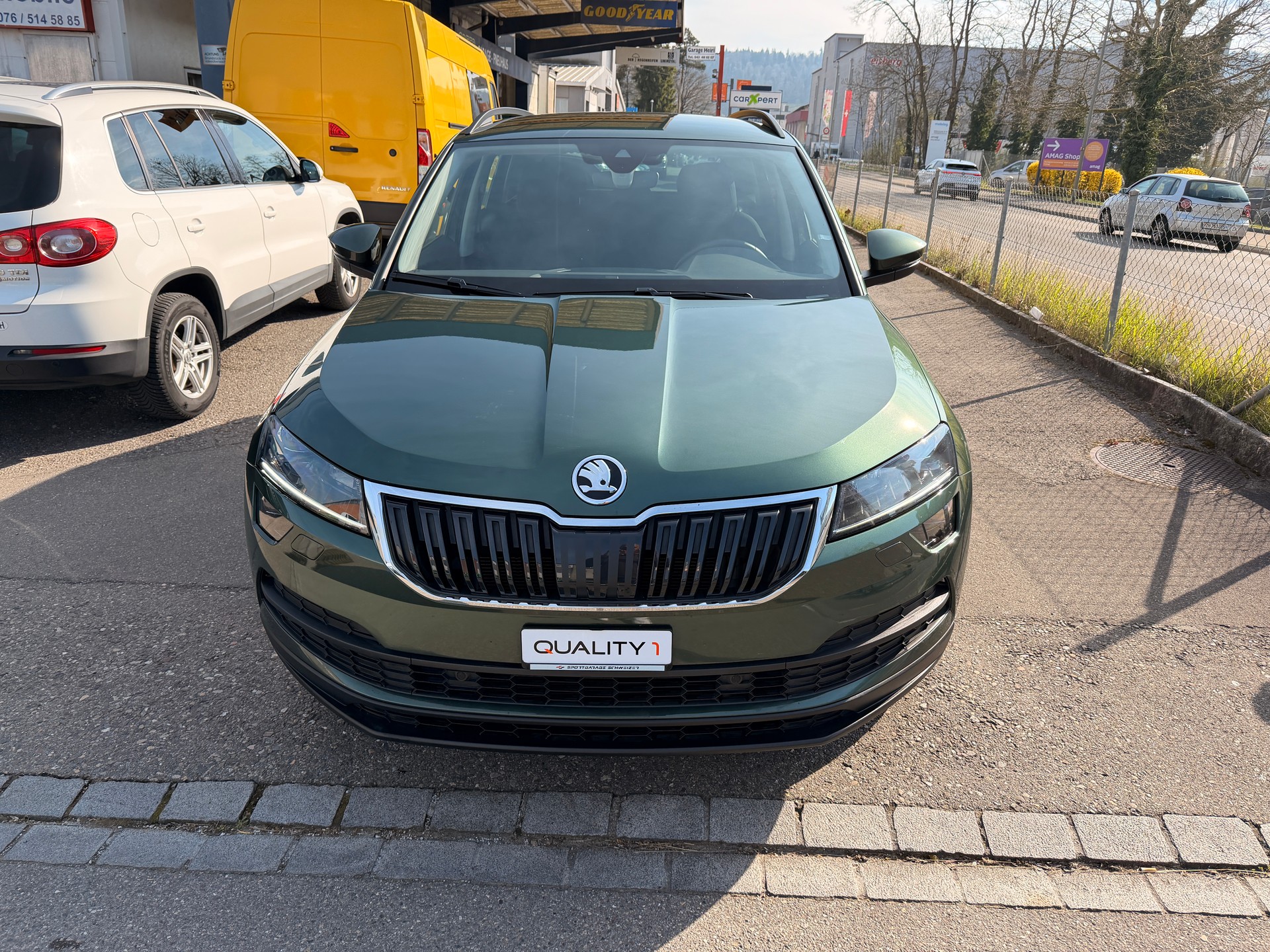 SKODA Karoq 1.5 TSI ACT SportLine DSG-image-1