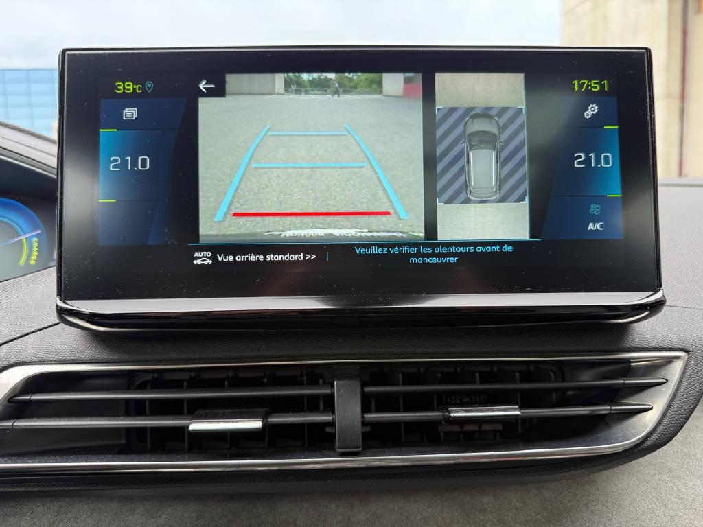 PEUGEOT 3008 Plug-in Hybrid 300ch 4x4 GT Pack-image-10