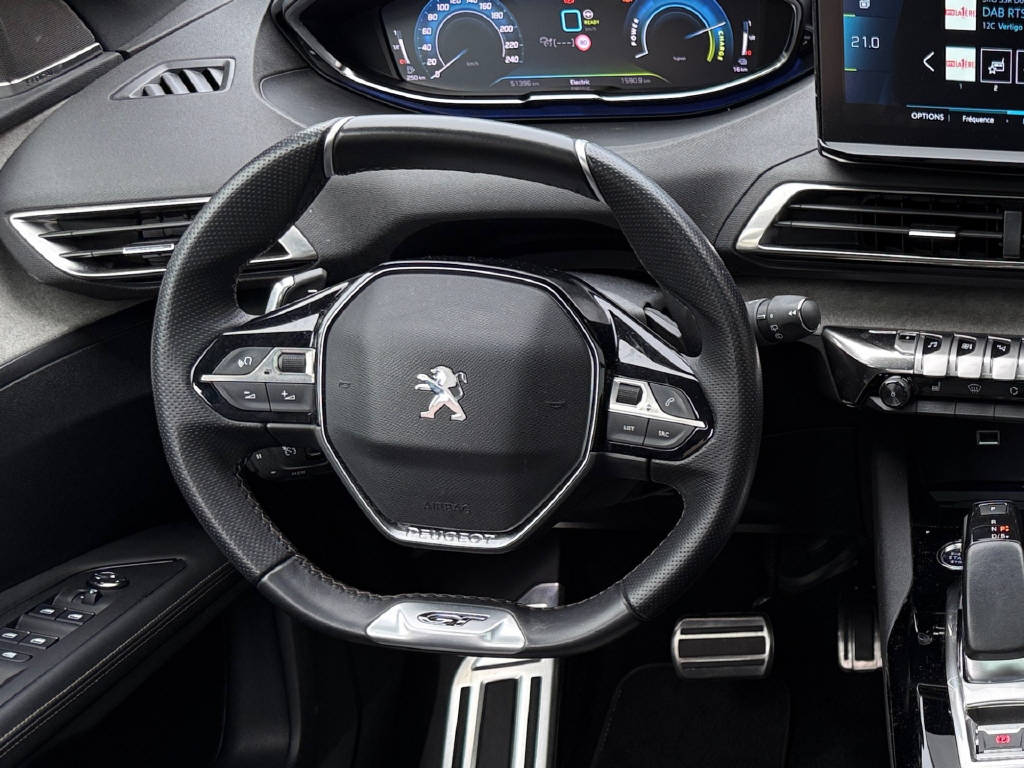 PEUGEOT 3008 Plug-in Hybrid 300ch 4x4 GT Pack-image-8