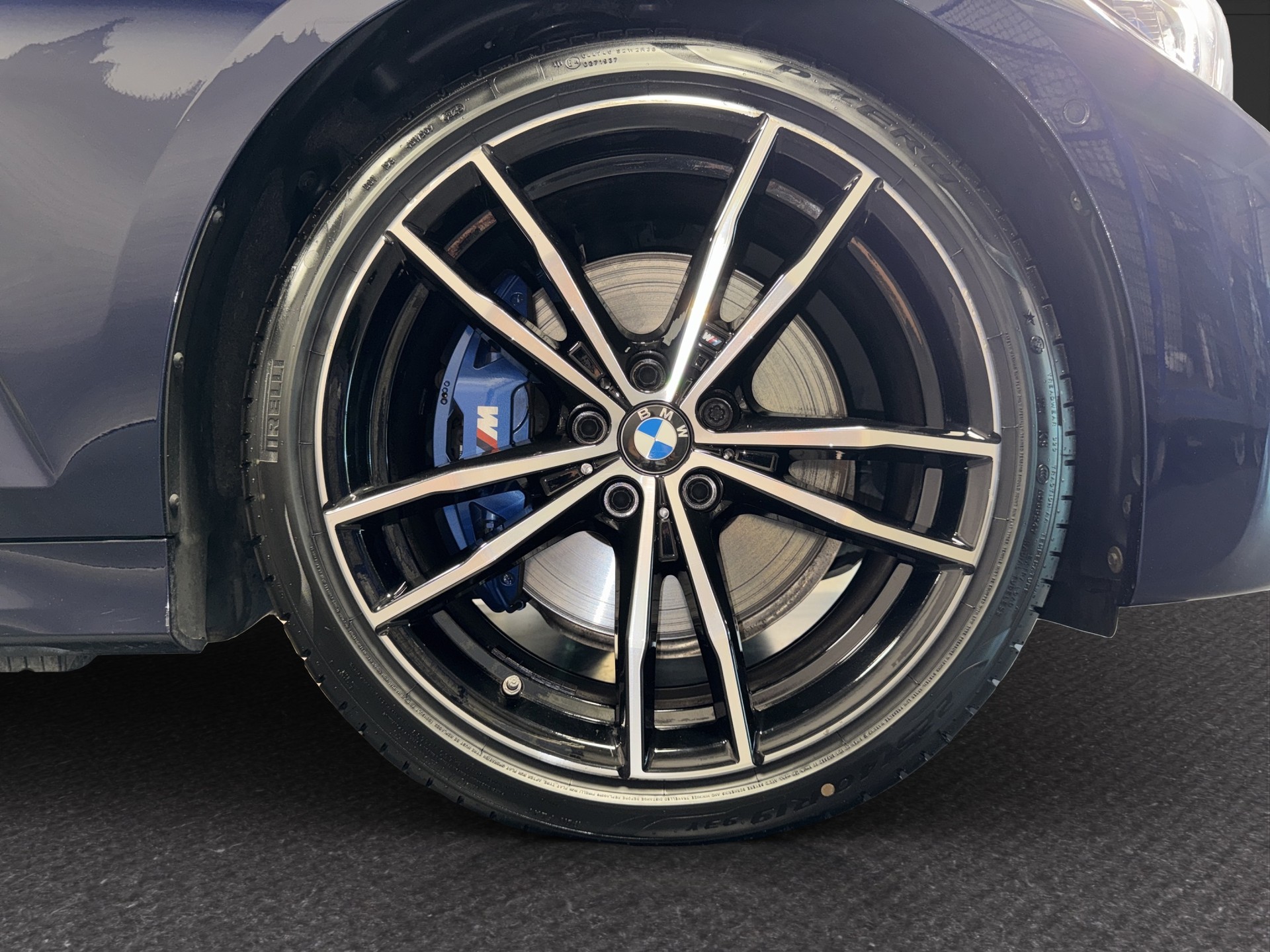 BMW M340i xDrive Touring-image-14
