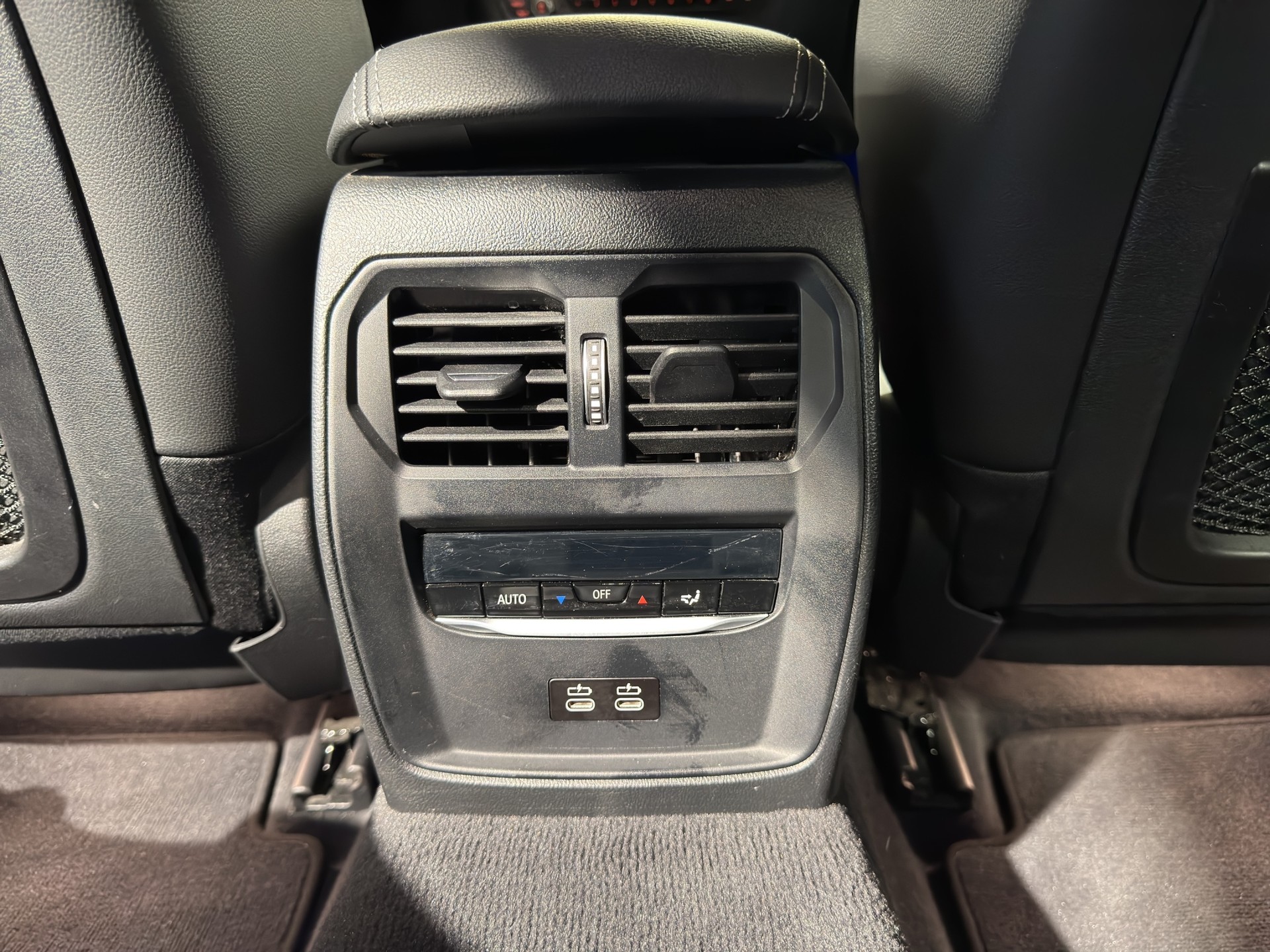 BMW M340i xDrive Touring-image-9