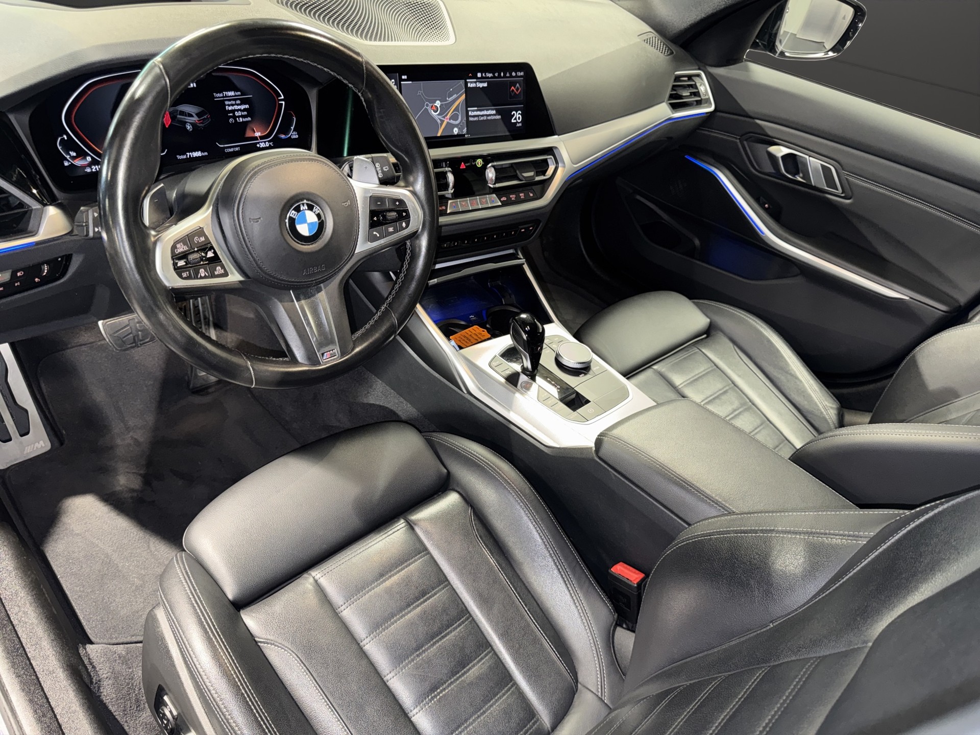 BMW M340i xDrive Touring-image-7