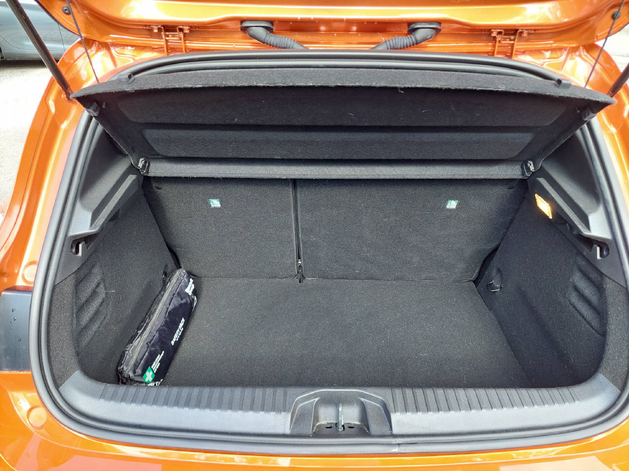 RENAULT Clio 1.6 E-Tech techno 145-image-7