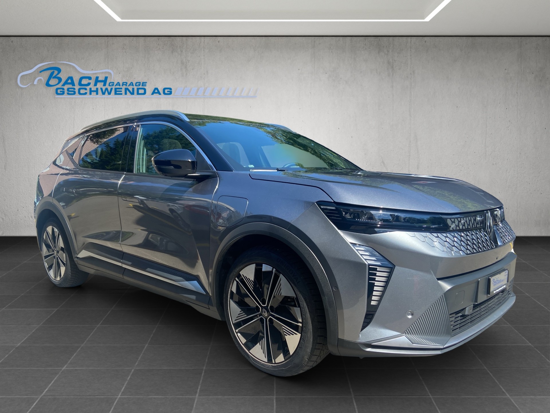 RENAULT Scénic E-Tech Long Range Iconic-image-1