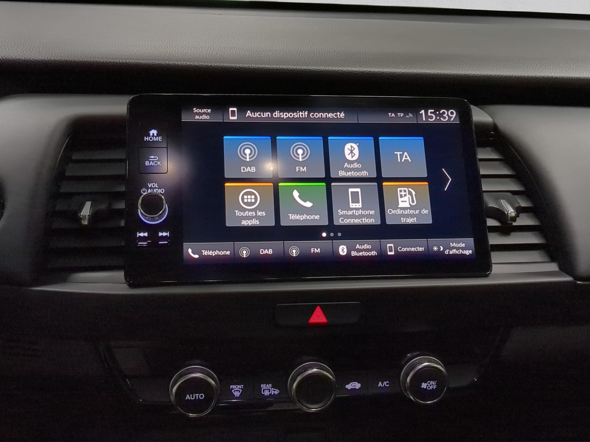 HONDA Jazz 1.5i-MMD Comfort E-CVT-image-11