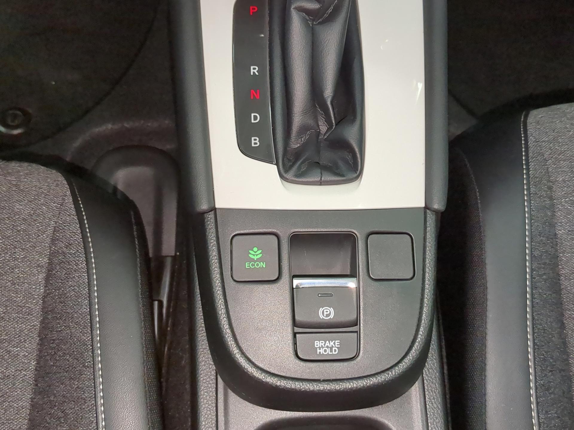 HONDA Jazz 1.5i-MMD Comfort E-CVT-image-20