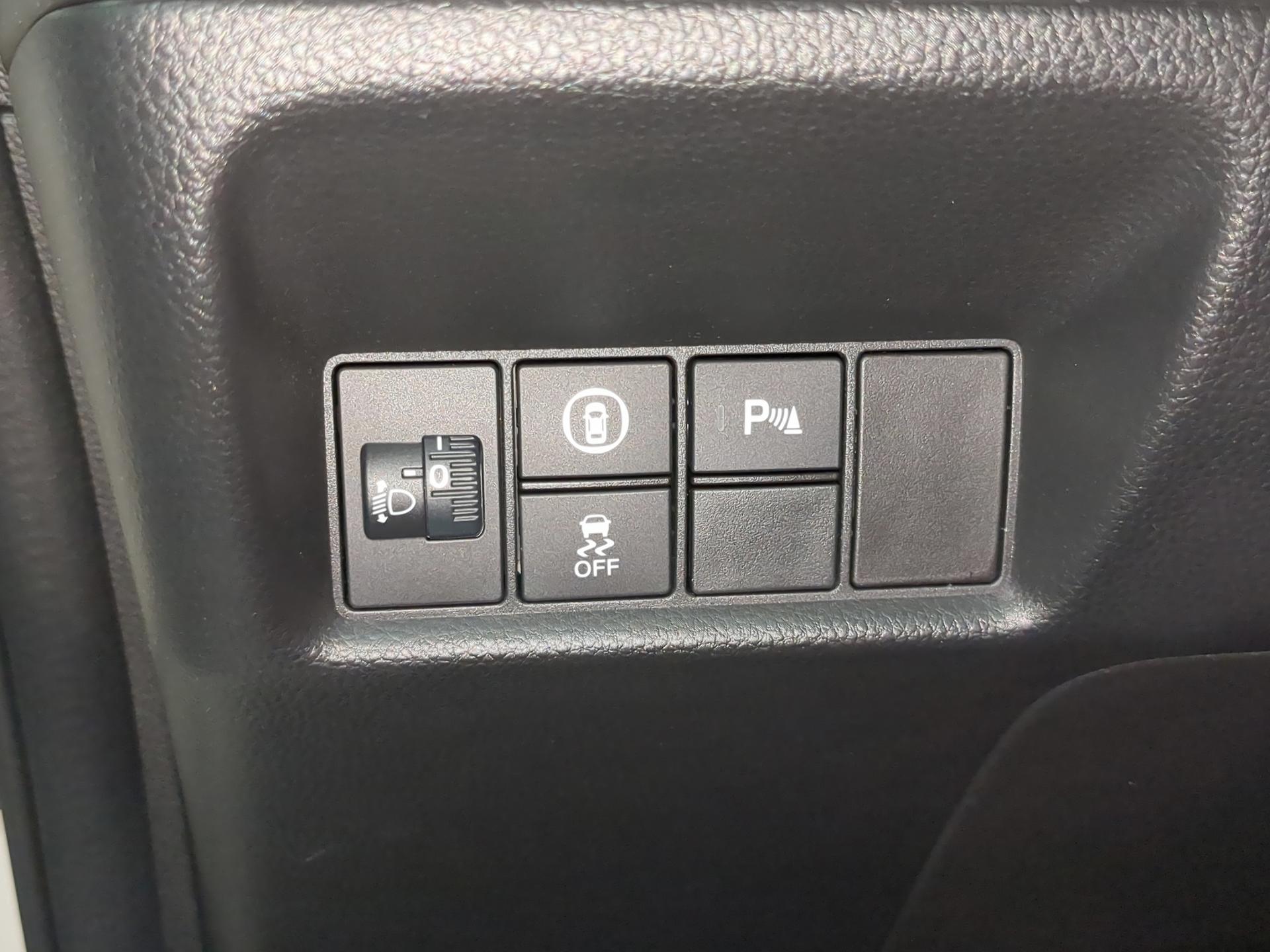 HONDA Jazz 1.5i-MMD Comfort E-CVT-image-18