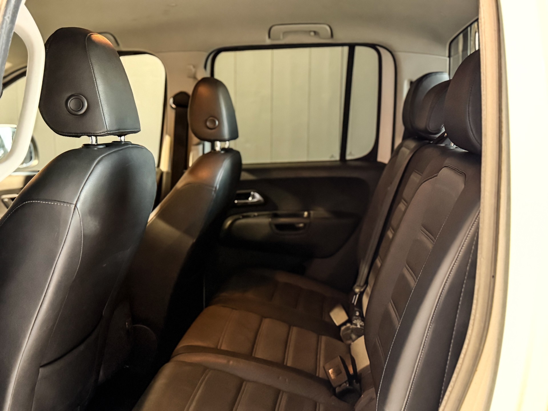 VW Amarok 3.0TDI Highline 4Motion Automatic-image-9