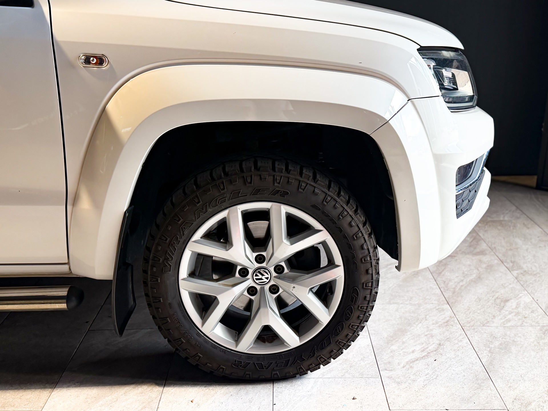 VW Amarok 3.0TDI Highline 4Motion Automatic-image-2