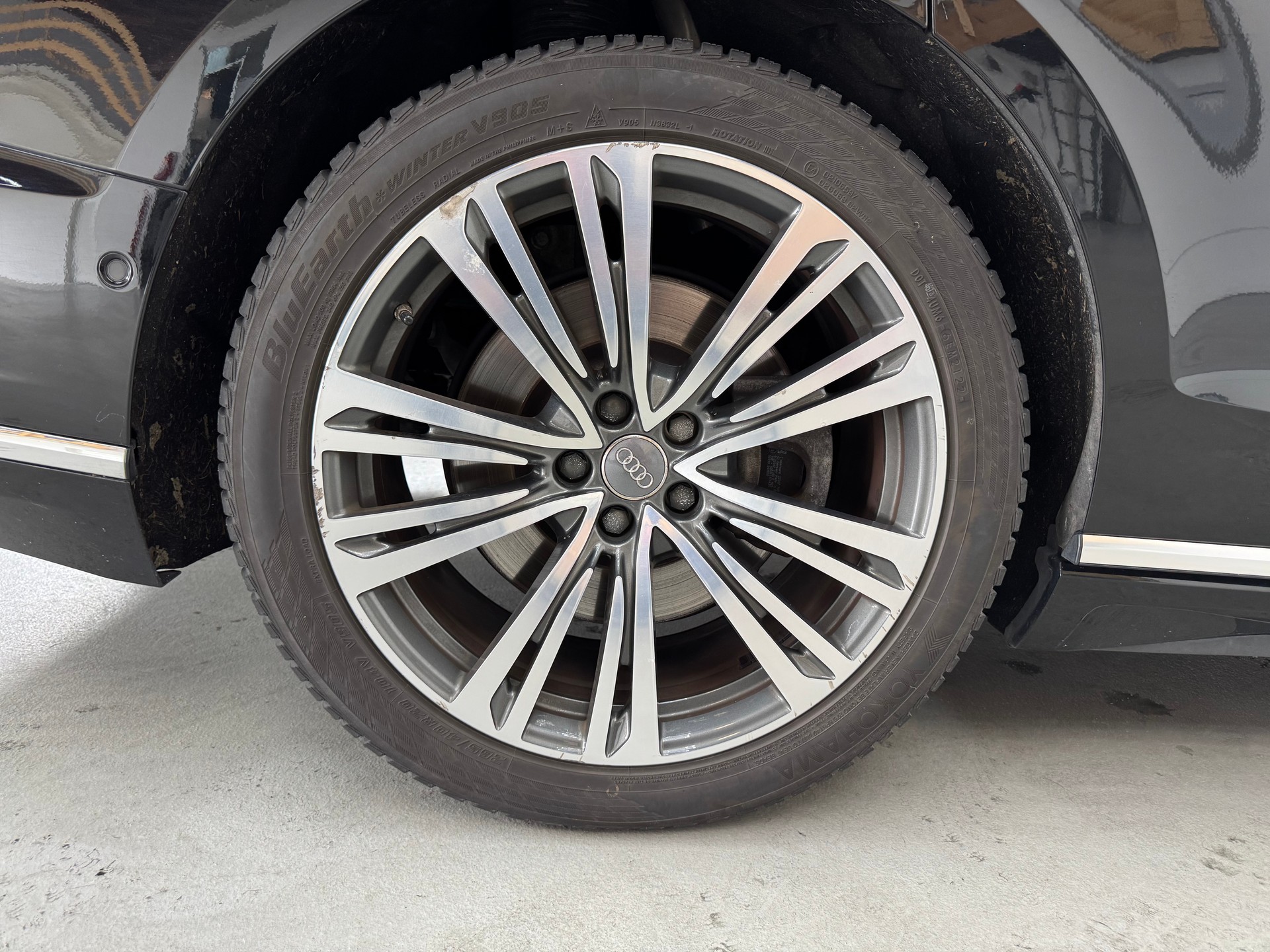 AUDI A8 55 TFSI quattro tiptronic-image-8