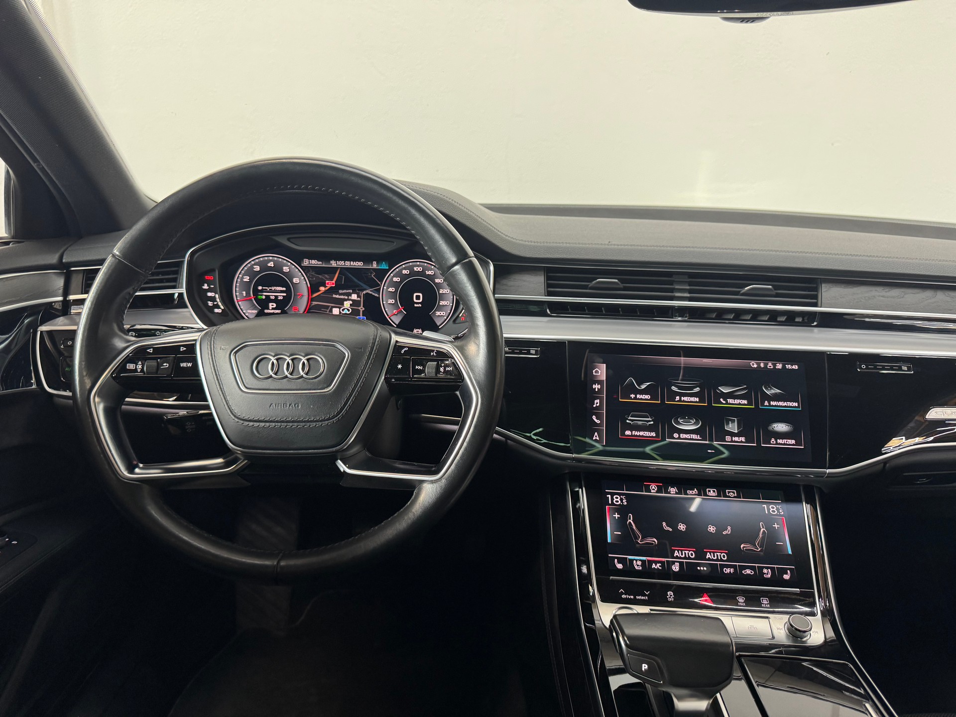 AUDI A8 55 TFSI quattro tiptronic-image-16
