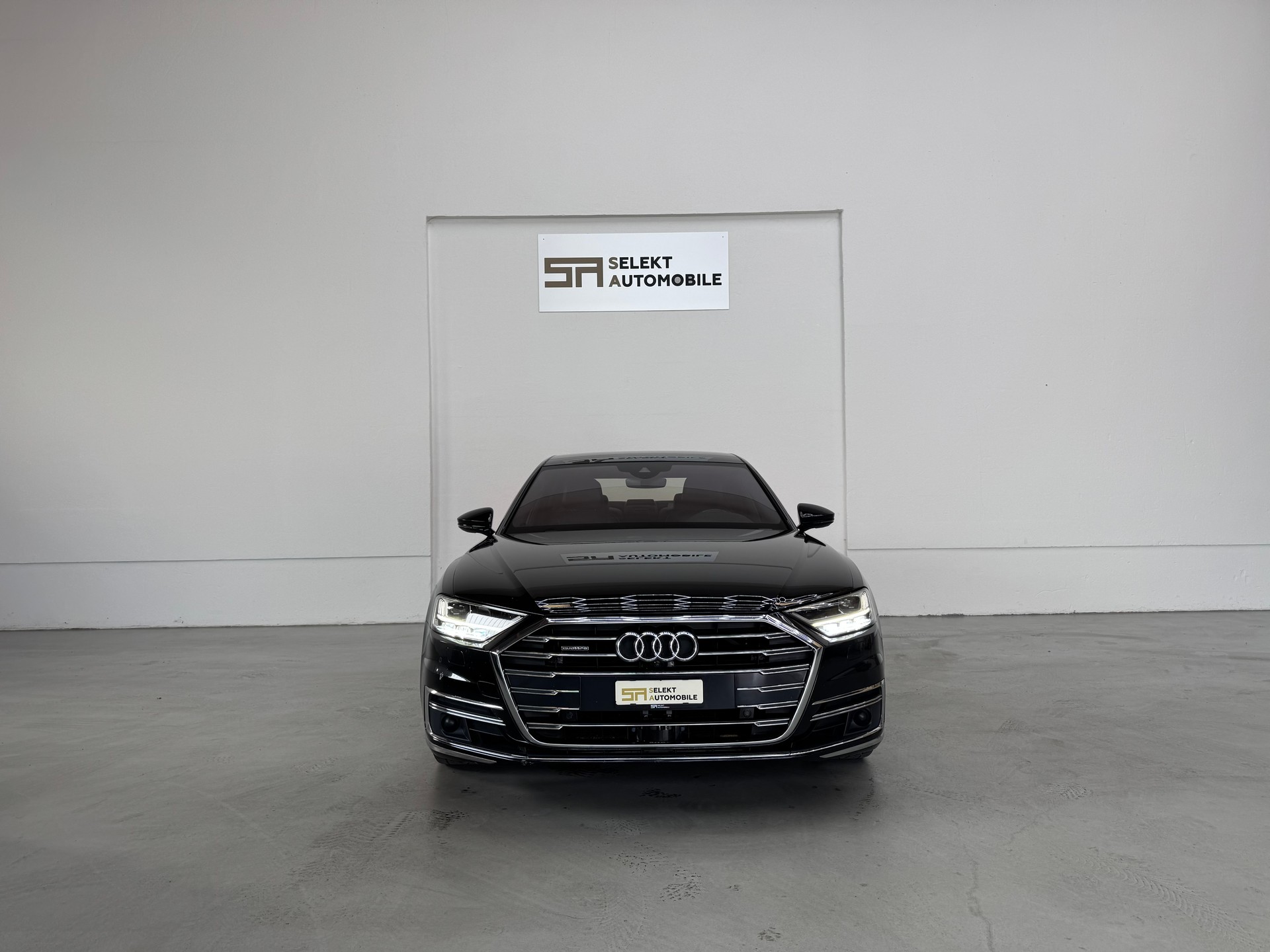 AUDI A8 55 TFSI quattro tiptronic-image-2