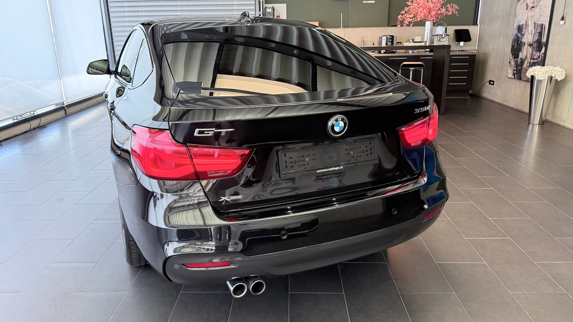 BMW 330i xDrive SAG Gran Turismo-image-22