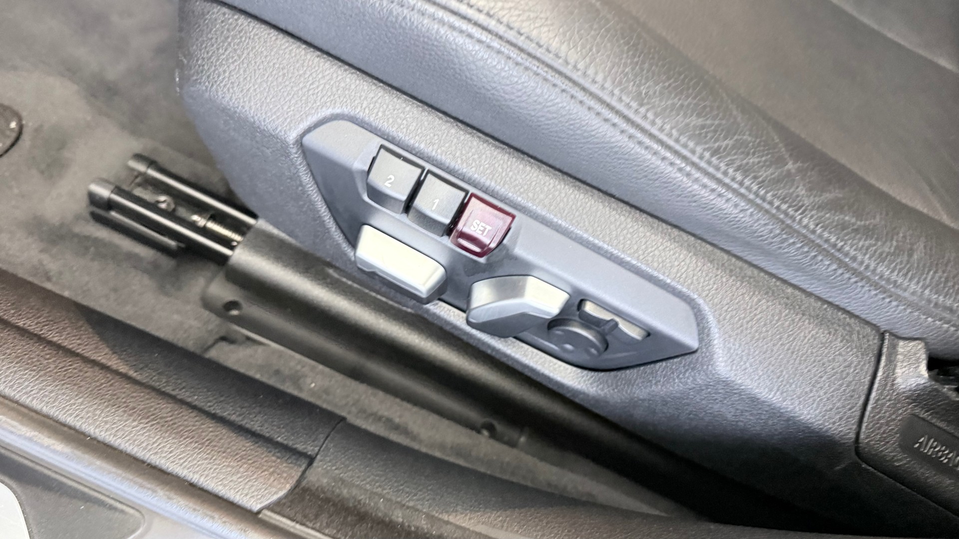 BMW 330i xDrive SAG Gran Turismo-image-13