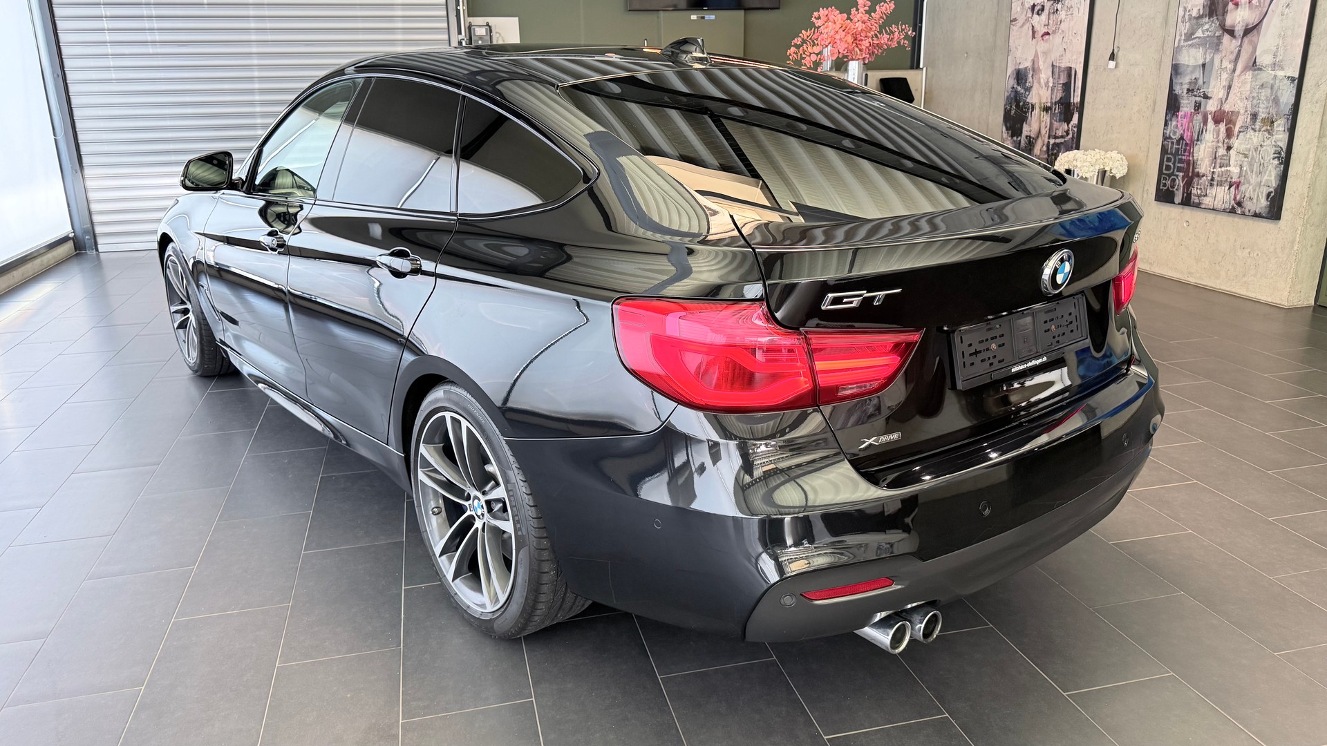 BMW 330i xDrive SAG Gran Turismo-image-19
