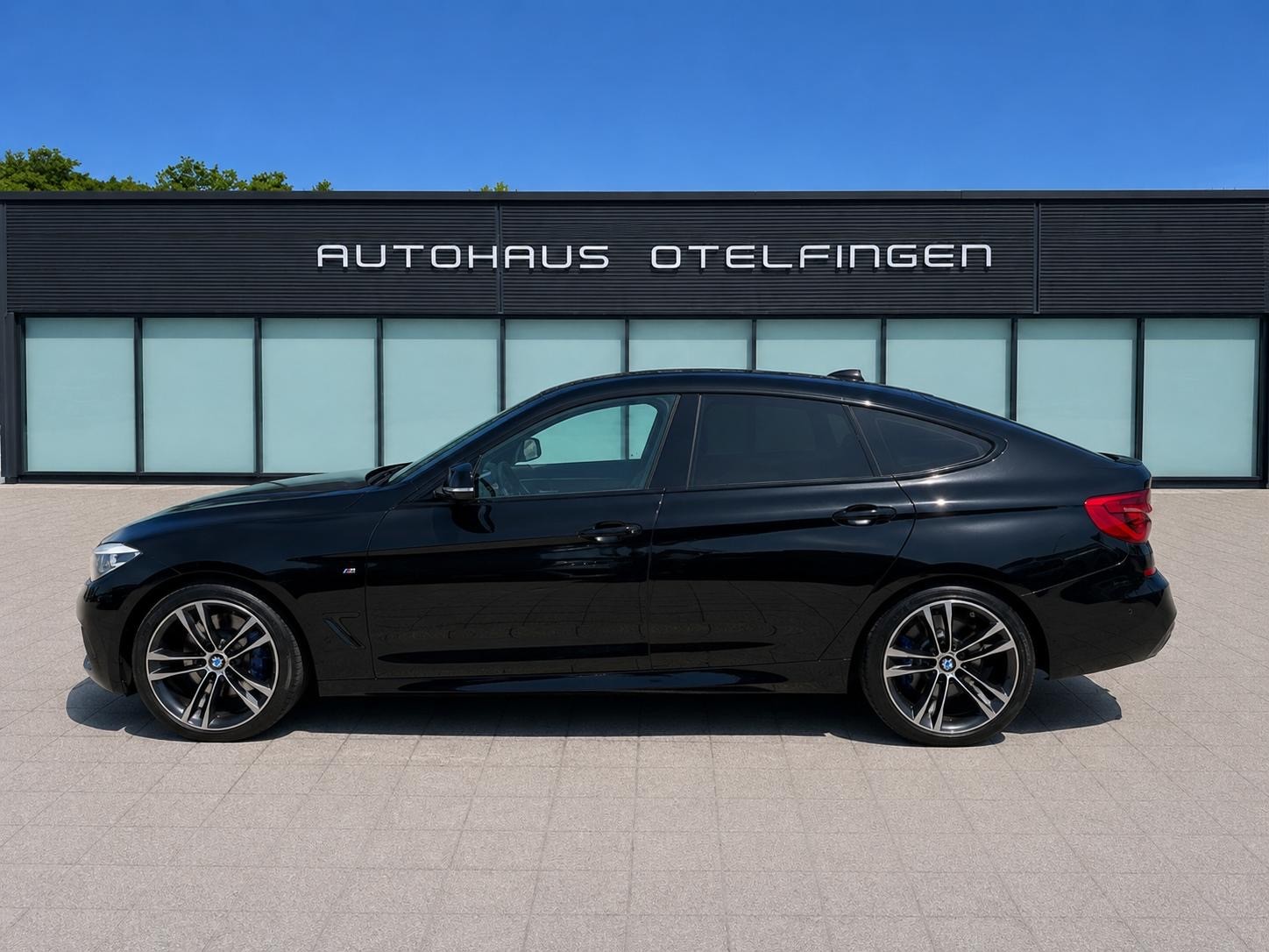 BMW 330i xDrive SAG Gran Turismo-image-0