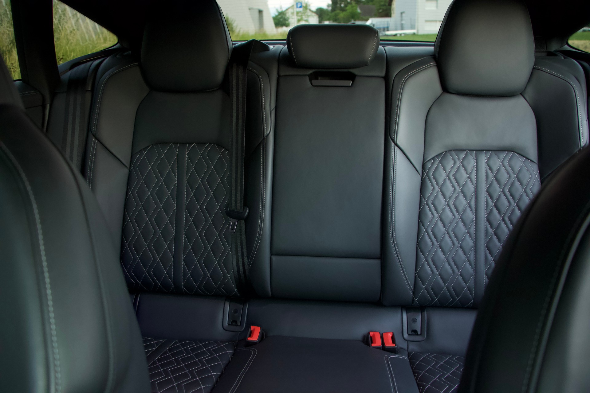 AUDI A7 Sportback 55 TFSI quattro S-Tronic-image-13