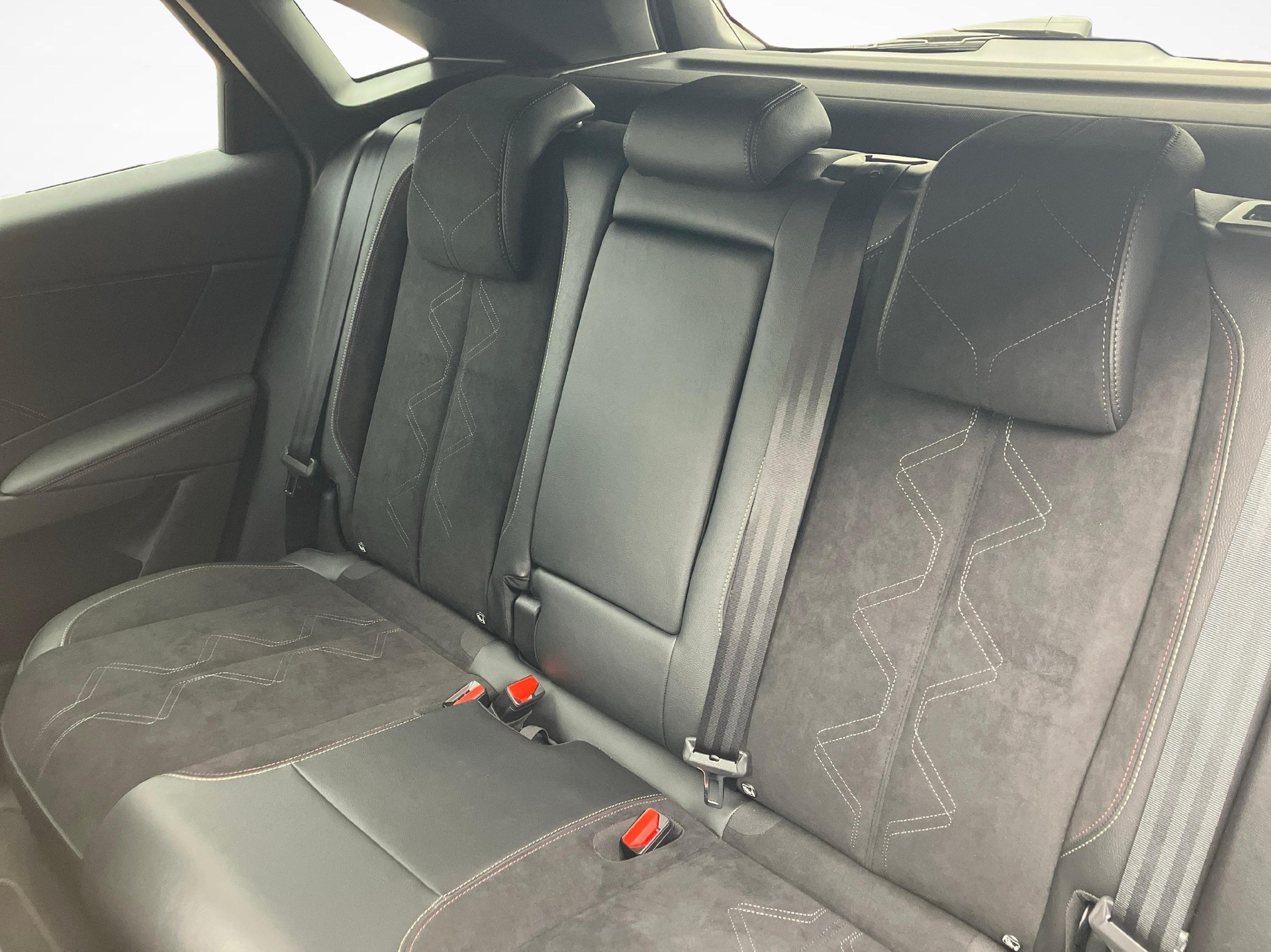 DS AUTOMOBILES 7 1.6 E-Tense Pallas 4x4-image-10