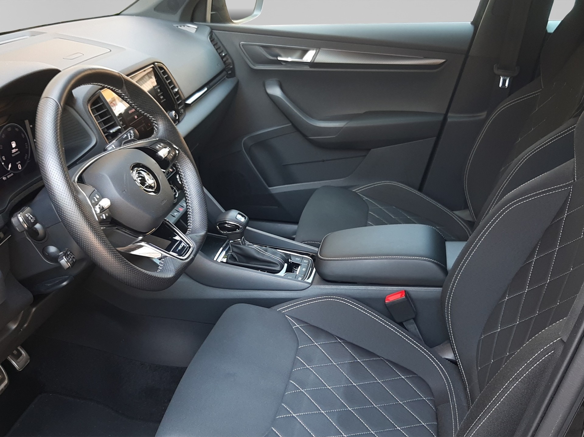 SKODA Karoq 2.0 TSI SportLine DSG 4x4-image-8