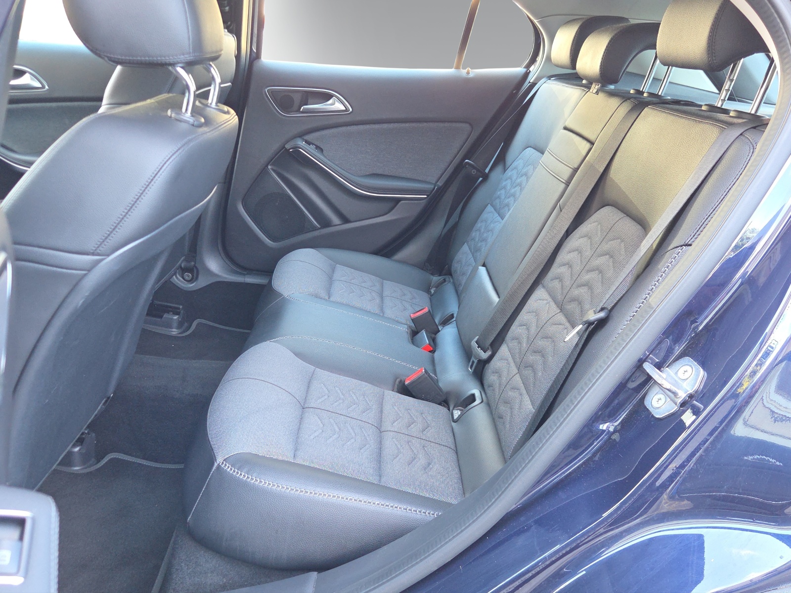 Image MERCEDES-BENZ GLA-220 GLA 220 4Matic 7G-DCT