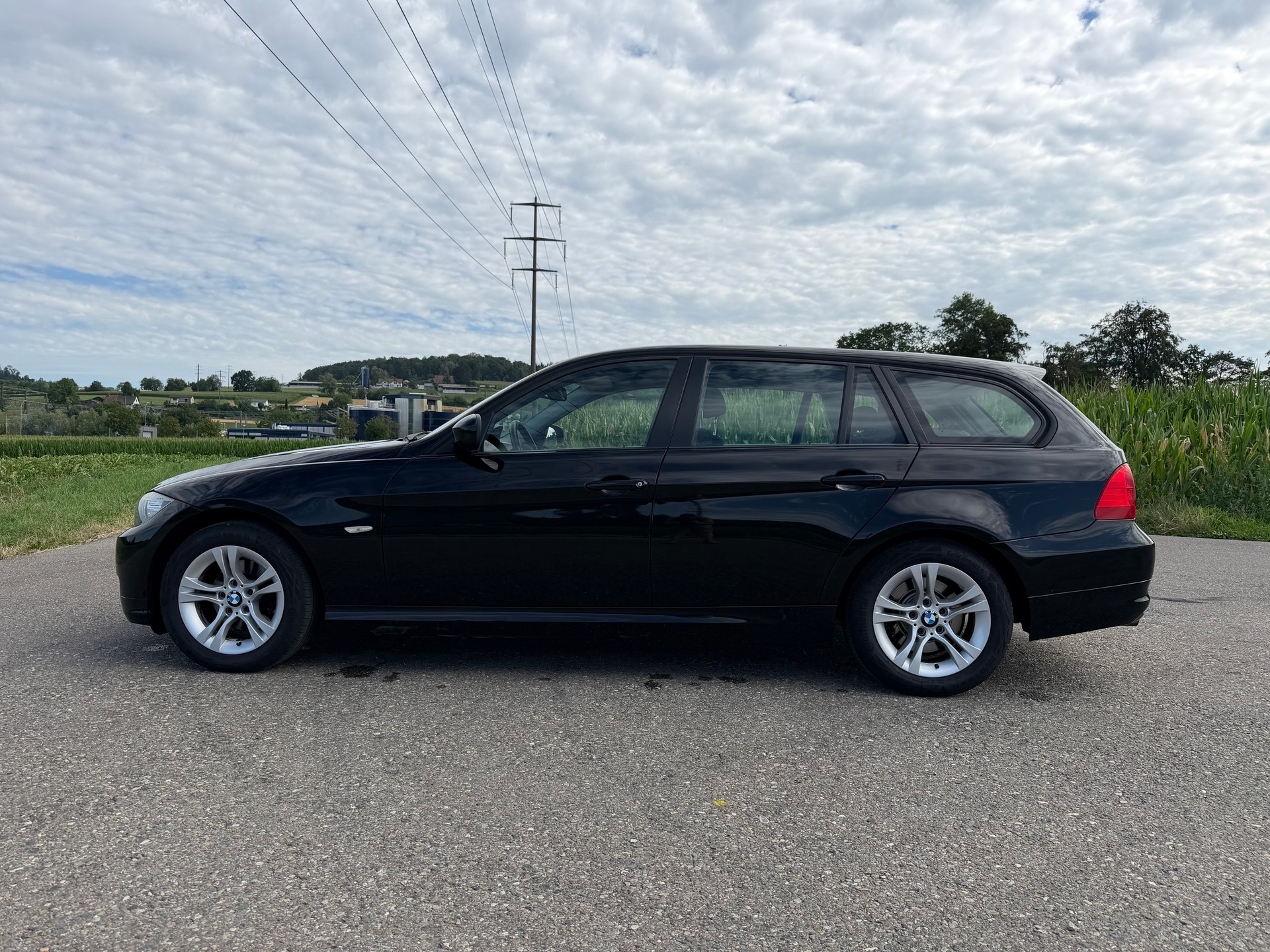 BMW 318-image-7
